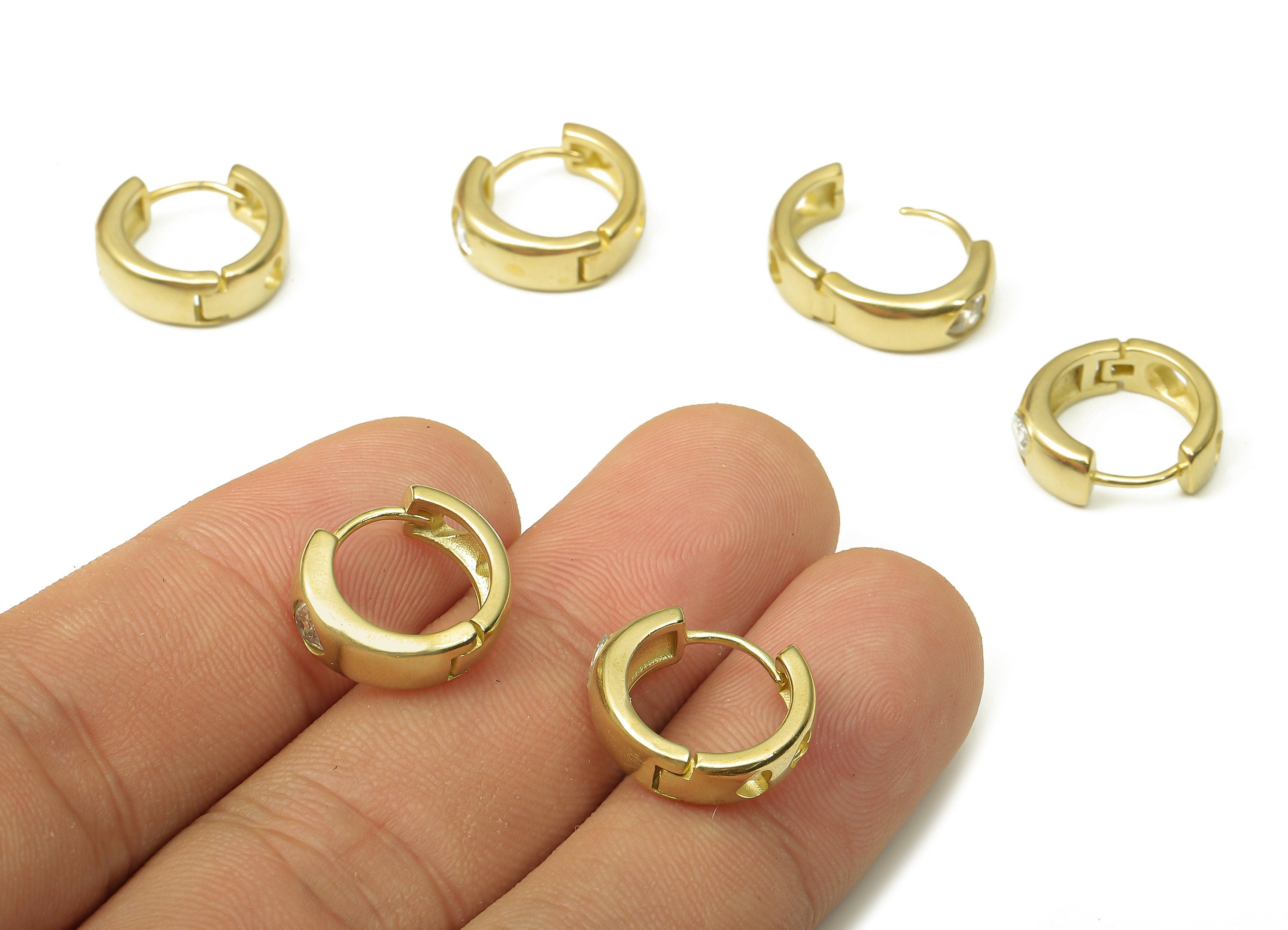 Brass Heart Earring Clasp - Raw Brass Micropaved Zircon Earring - Thick Huggie Hoop Earring - 14.78x13.18x2.42mm - PP7910 - DOMEDBAZAAR