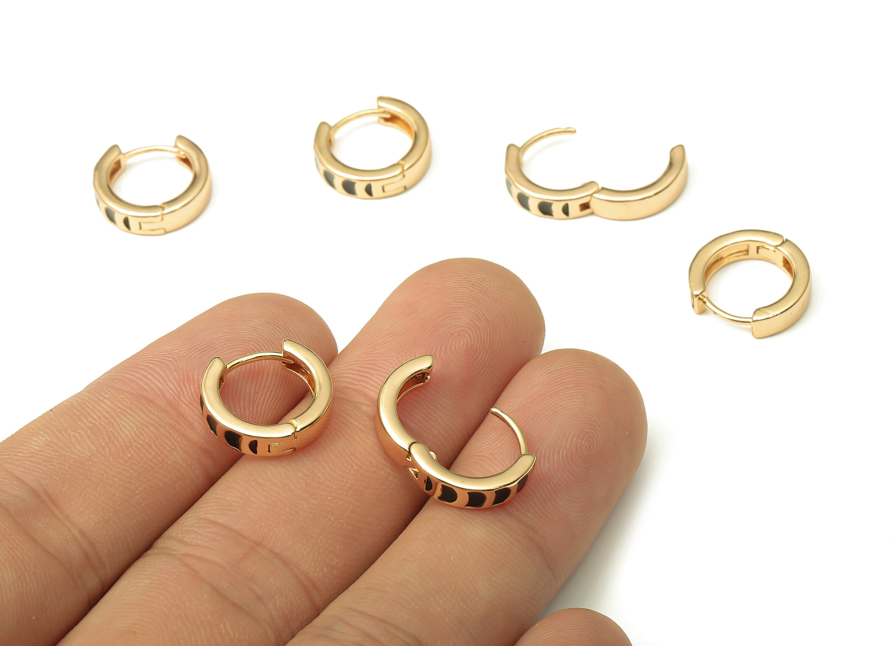 Brass Enamel Round Huggie Hoop - Circle Small Black Phases Of Moon Enamel Earring Clasp - 18K Real Gold Plating - 13.6x12.7x2.1mm - RGP5223 - DOMEDBAZAAR