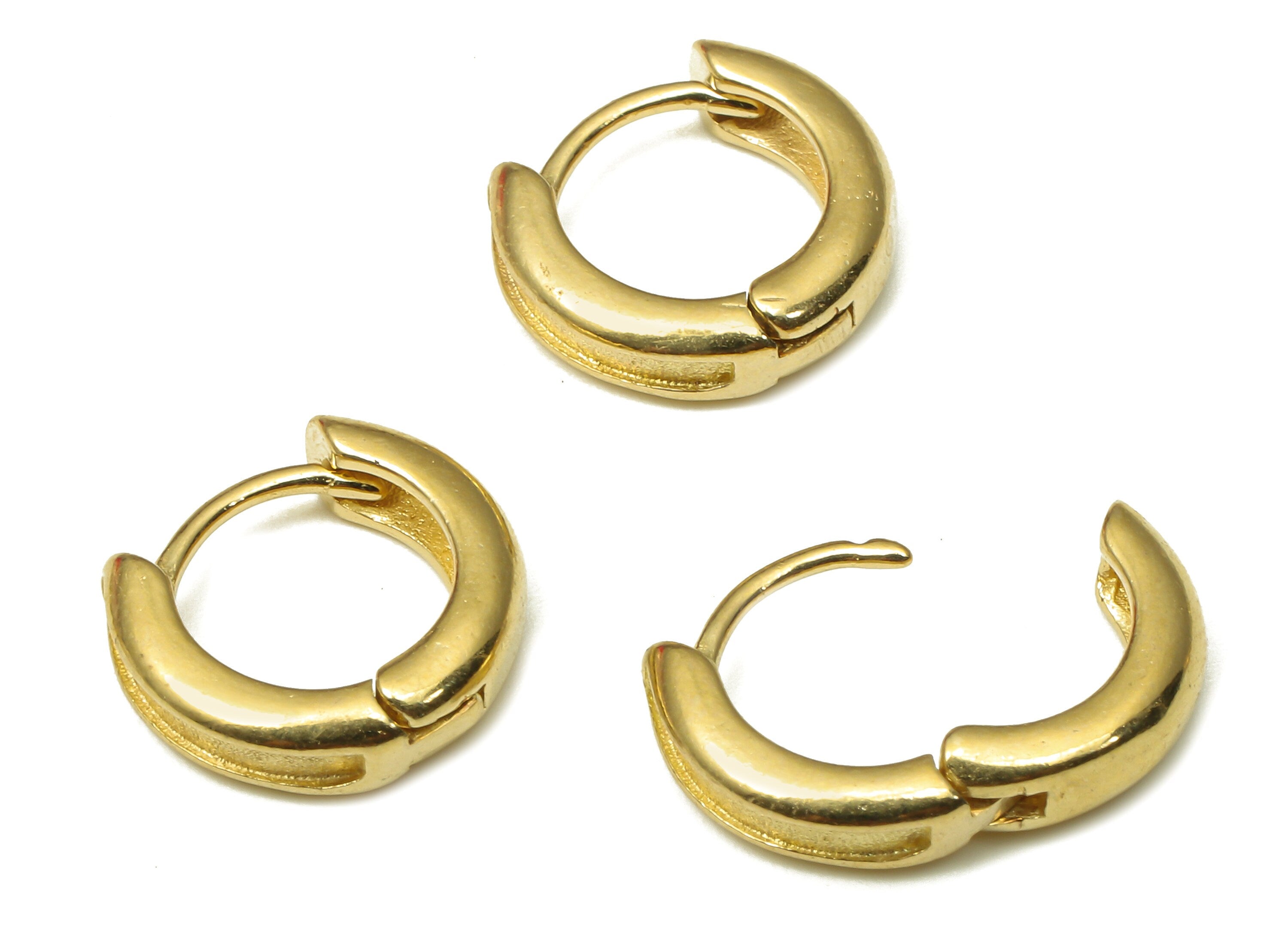 Brass Small Round Earring Clasp - Raw Brass Circle Huggie Earring - Wide Huggie Hoop Earring - Thick Hoop Earring - 11.9x11.9x3.1mm - PP7951 - DOMEDBAZAAR