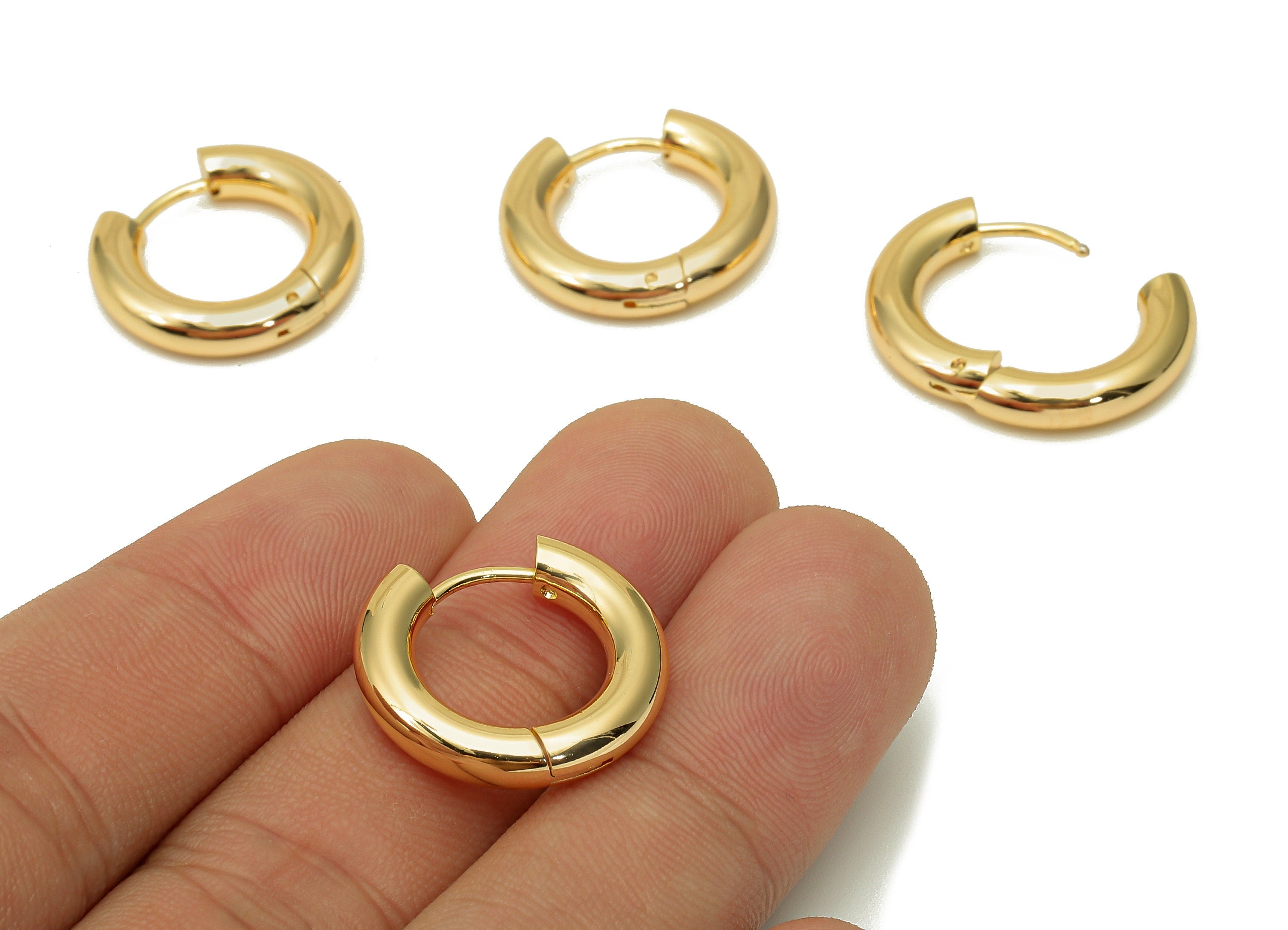 Brass Circle Earrings Clasps - Gold Thick Round Hoop Earrings - Huggie Hoop Clasp - 18K Real Gold Plated Brass - 20.2x18.8x4mm - RGP5586 - DOMEDBAZAAR