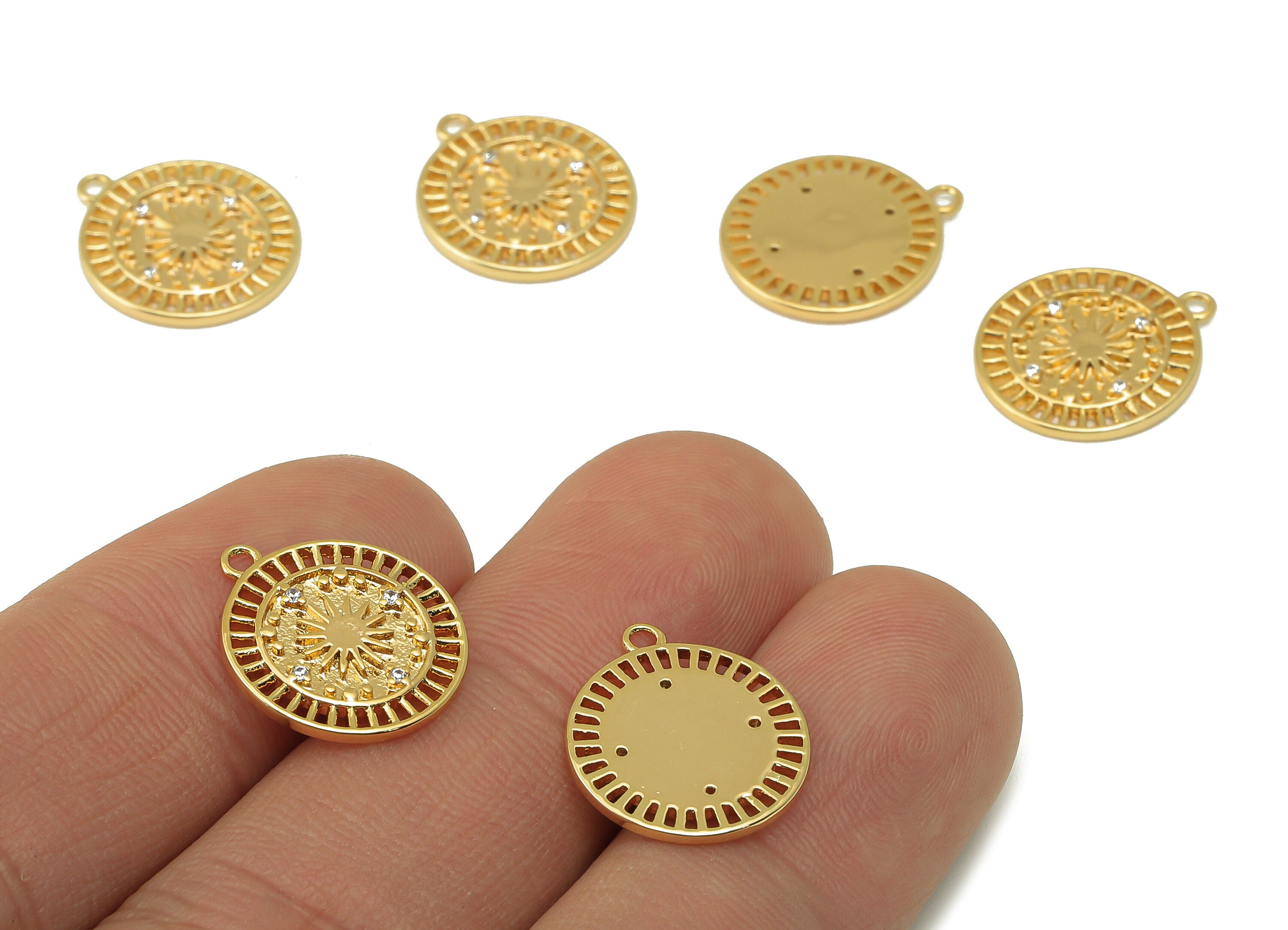 Brass Round Sun Pendant-Brass Zircon Charm- Round Nacklace-Round Sun Nacklace- Jewelry Supplies-16.42x 14.18x 1.44mm-RGP6143 - DOMEDBAZAAR