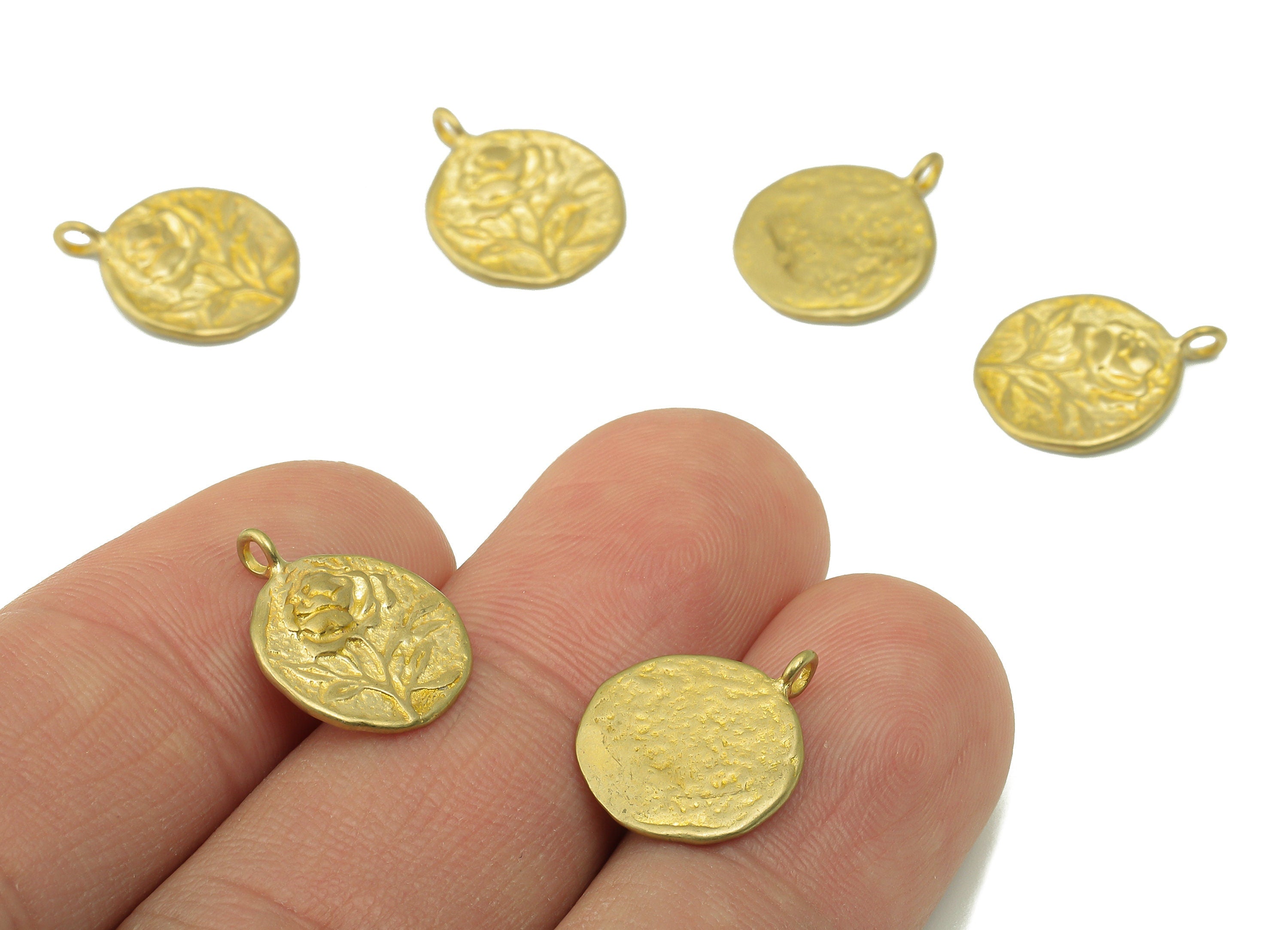 Raw Brass Round flower Earring Charm-Round Botanies For Necklace - Raw Brass Circle Flower Pendant - For Necklace - 15.52x12.5x1.48mm-PP8357 - DOMEDBAZAAR
