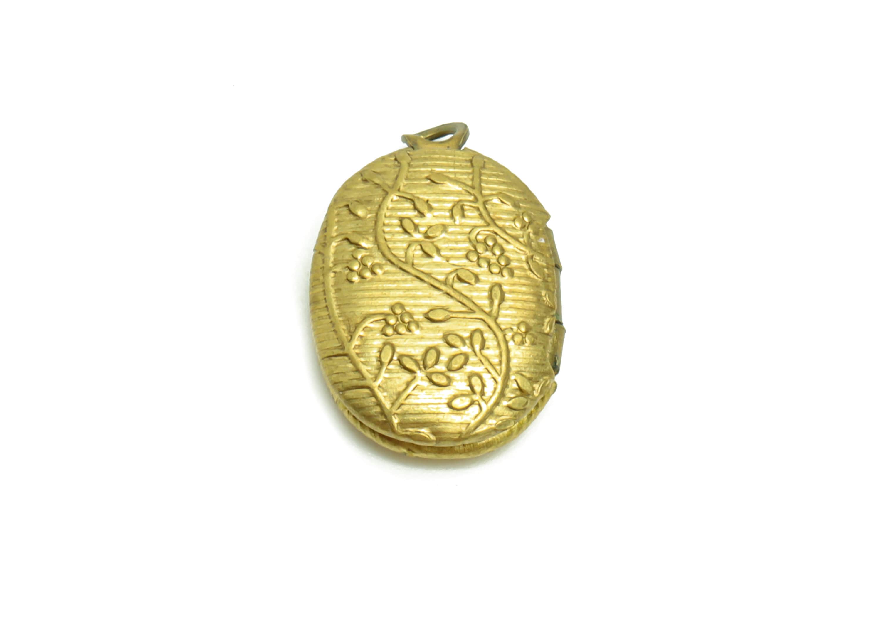 Brass Oval Locket Charm - Raw Brass Antique Vintage - Antique Looking Locket - Engraved Locket Vintage Looking Locket - 15.4x10x3mm - PP8945 - DOMEDBAZAAR