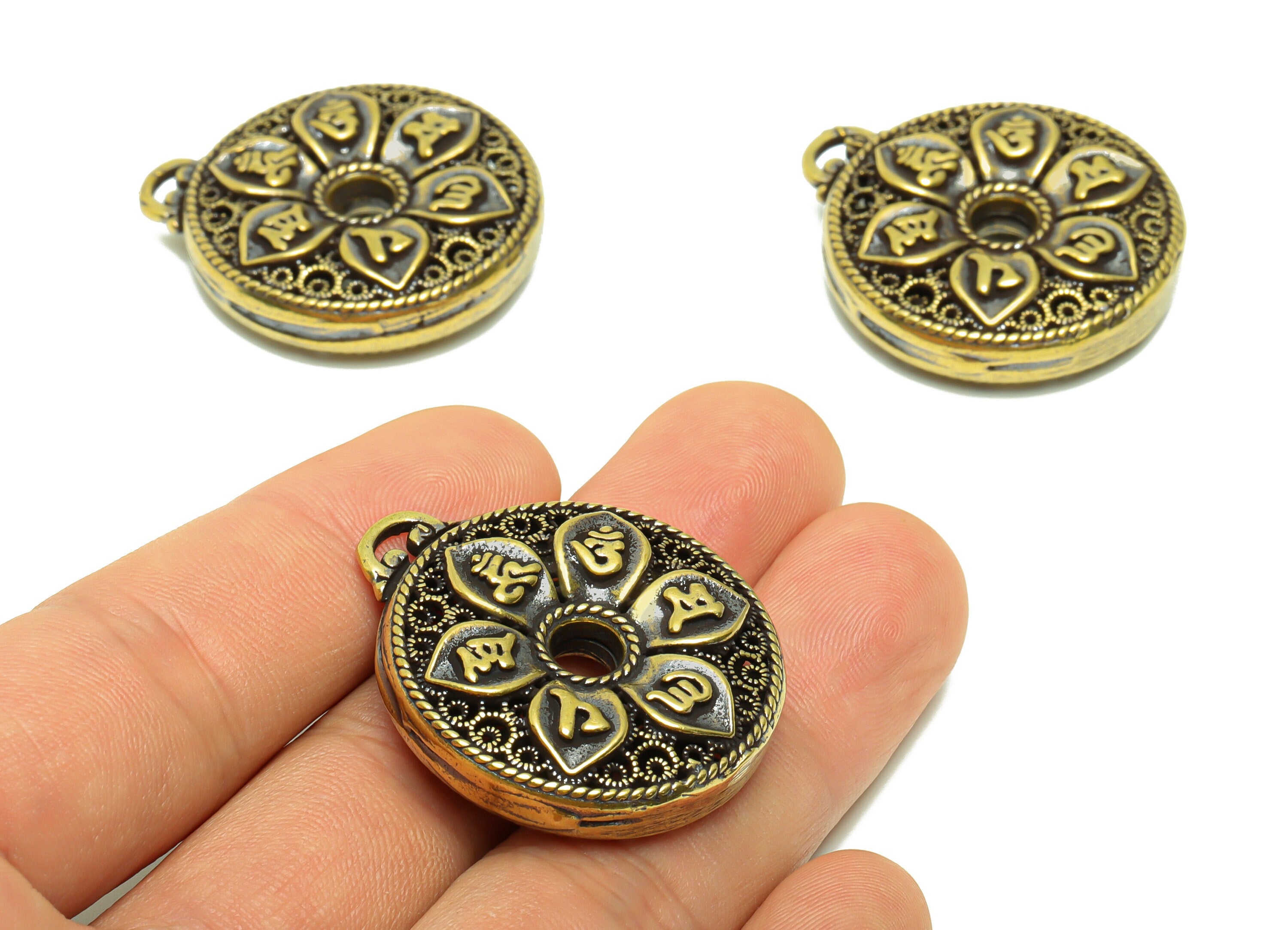 Brass Round Charm - Raw Brass Hollow Flower Earring Charm - Textured Figure - Antique Looking Pendant - Pattern Pendant - 35x31x8mm -PP8782 - DOMEDBAZAAR