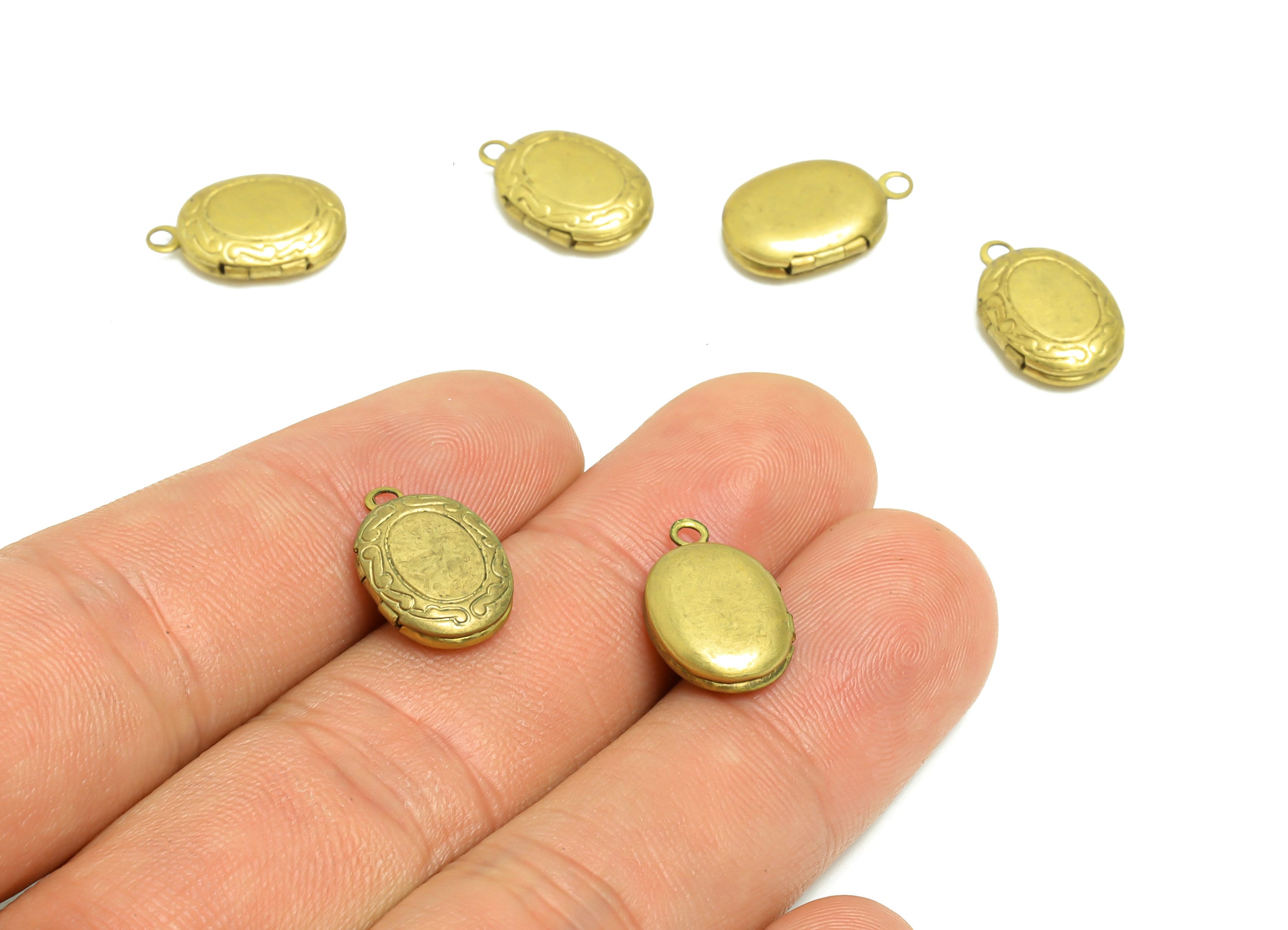 Brass Oval Locket Charm - Raw Brass Pattern Locket Charms - Antique Vintage Looking Locket - Engrave Locket-For Engraving - 15x9x3mm -PP8942 - DOMEDBAZAAR
