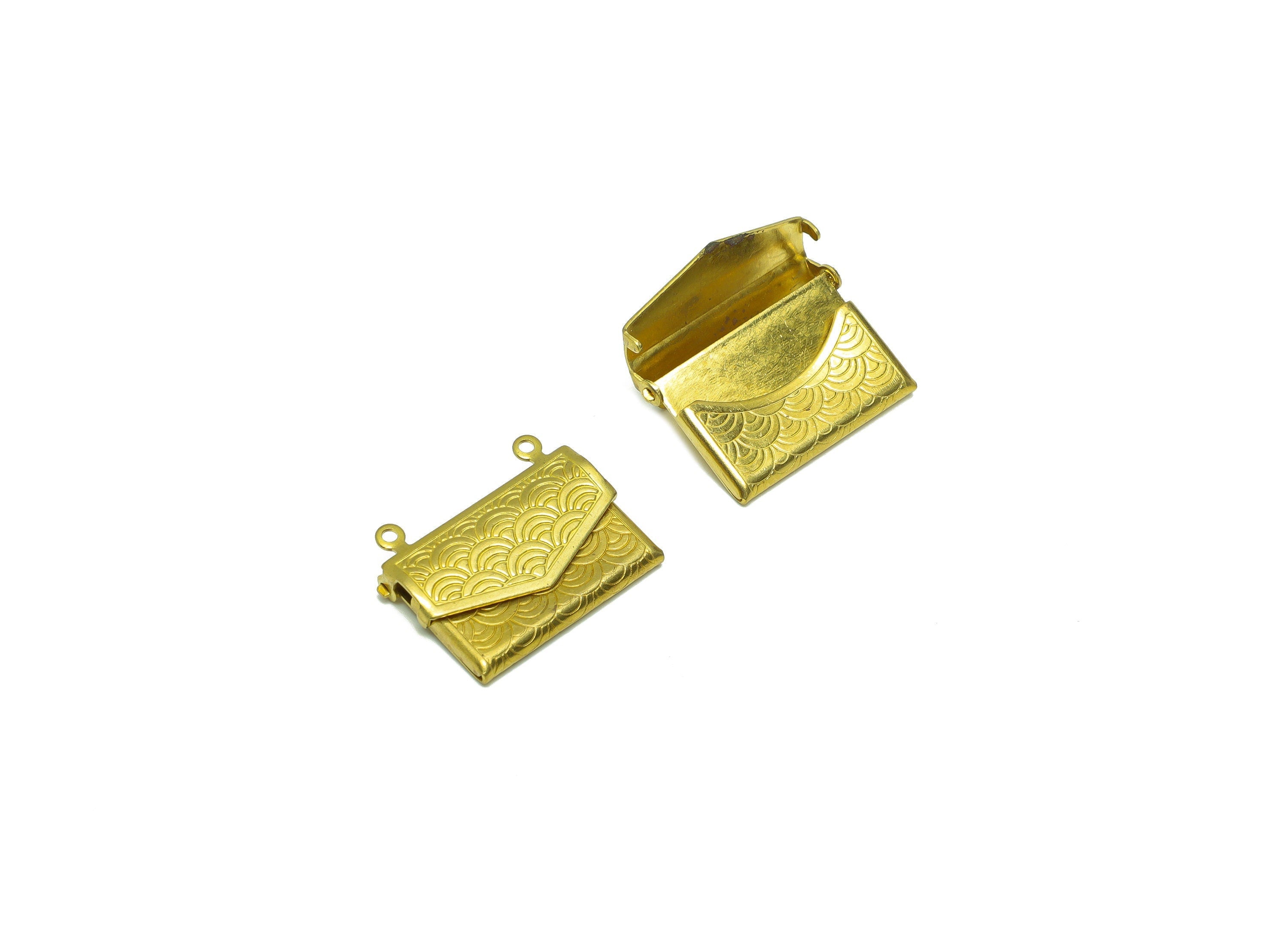 Brass Envelope Locket Charms - Raw Brass Pattern Clutch Bag Locket Charms - Antique Vintage Looking Locket - 21.83x16.88x3.53mm - PP8925 - DOMEDBAZAAR