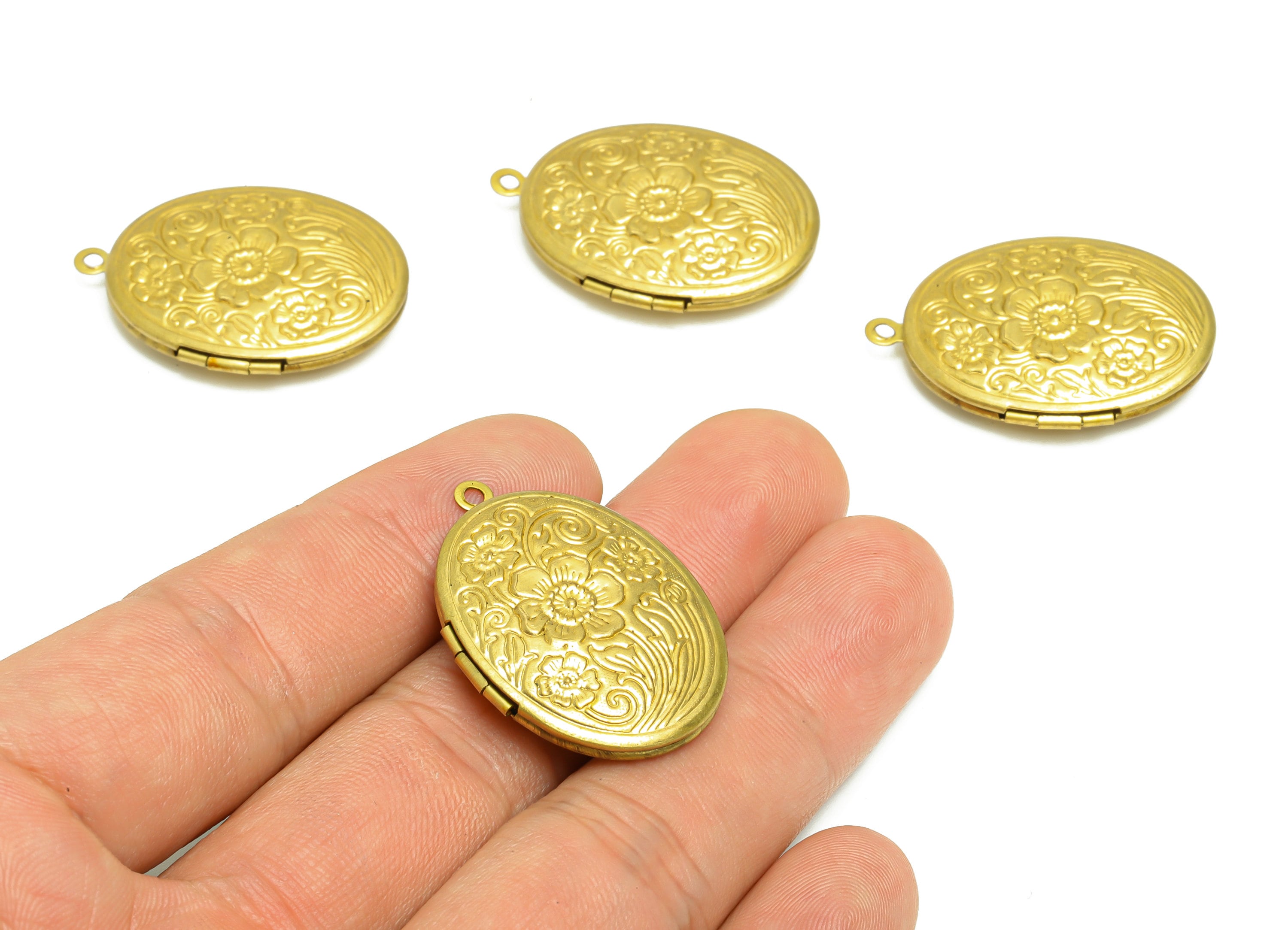 Brass Oval Locket Charm - Raw Brass Flower Oval Locket Charms - Antique Looking Locket - Vintage Looking Locket- 33.49x23.59x6.76mm - PP8935 - DOMEDBAZAAR