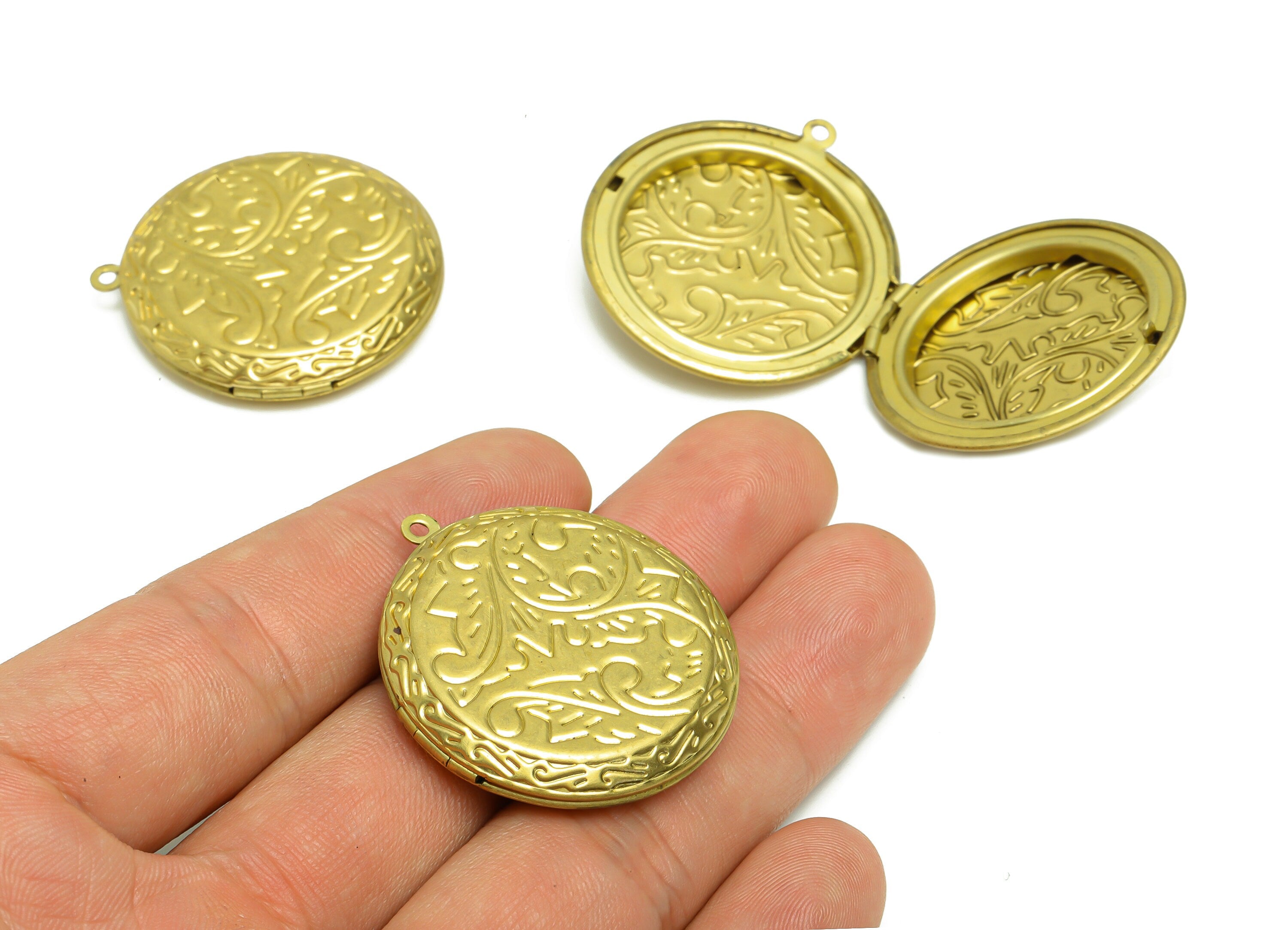 Brass Round Locket Charm - Raw Brass Pattern Locket Charms - Antique Looking Locket - Vintage Looking Locket - 36.52x33.64x6.37mm - PP8919 - DOMEDBAZAAR