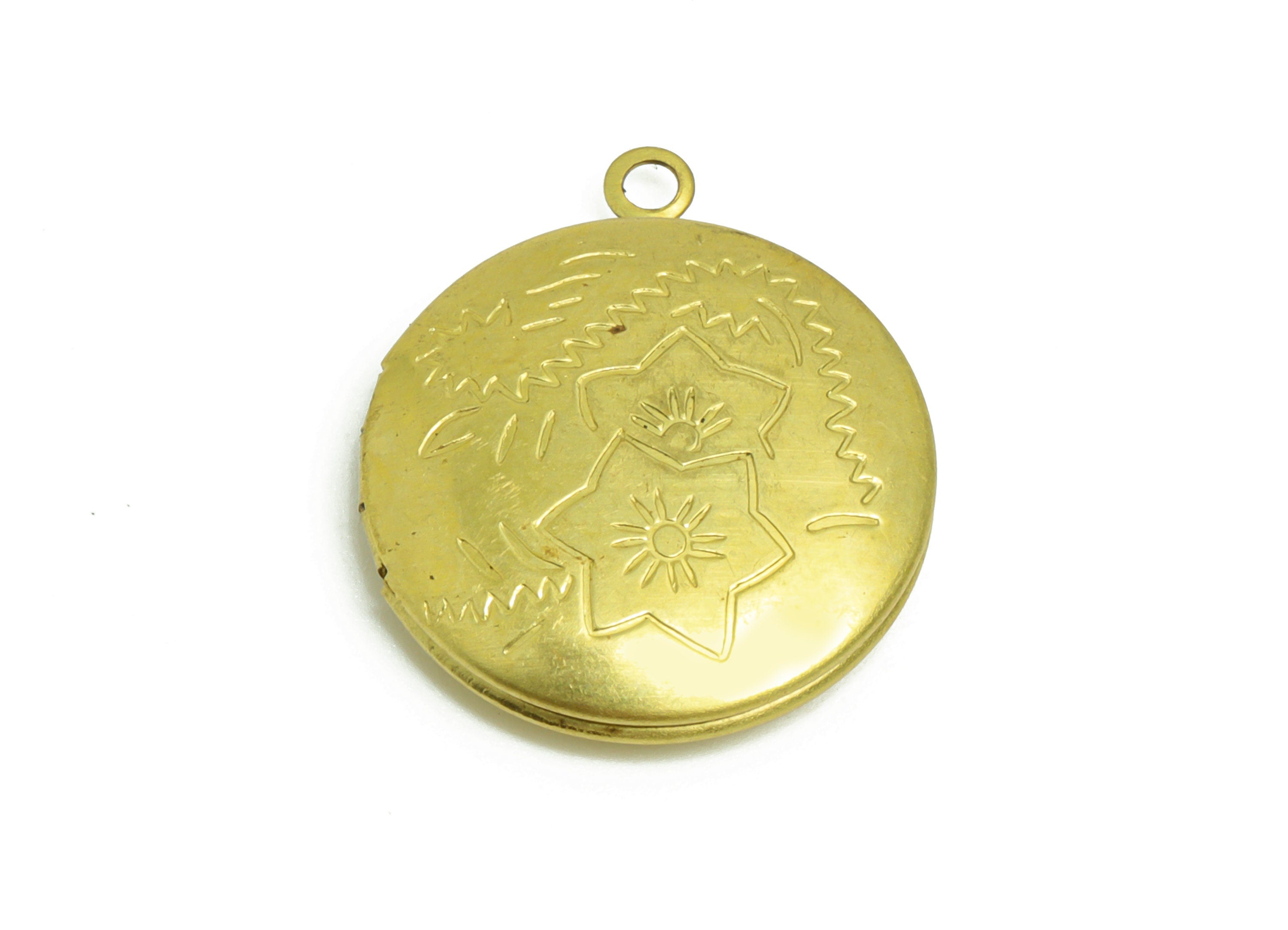 Brass Round Locket Charm - Raw Brass Pattern Star Locket Charms - Antique Looking Locket - Vintage Looking Locket - 23.5x19.9x5.2mm - PP8940 - DOMEDBAZAAR