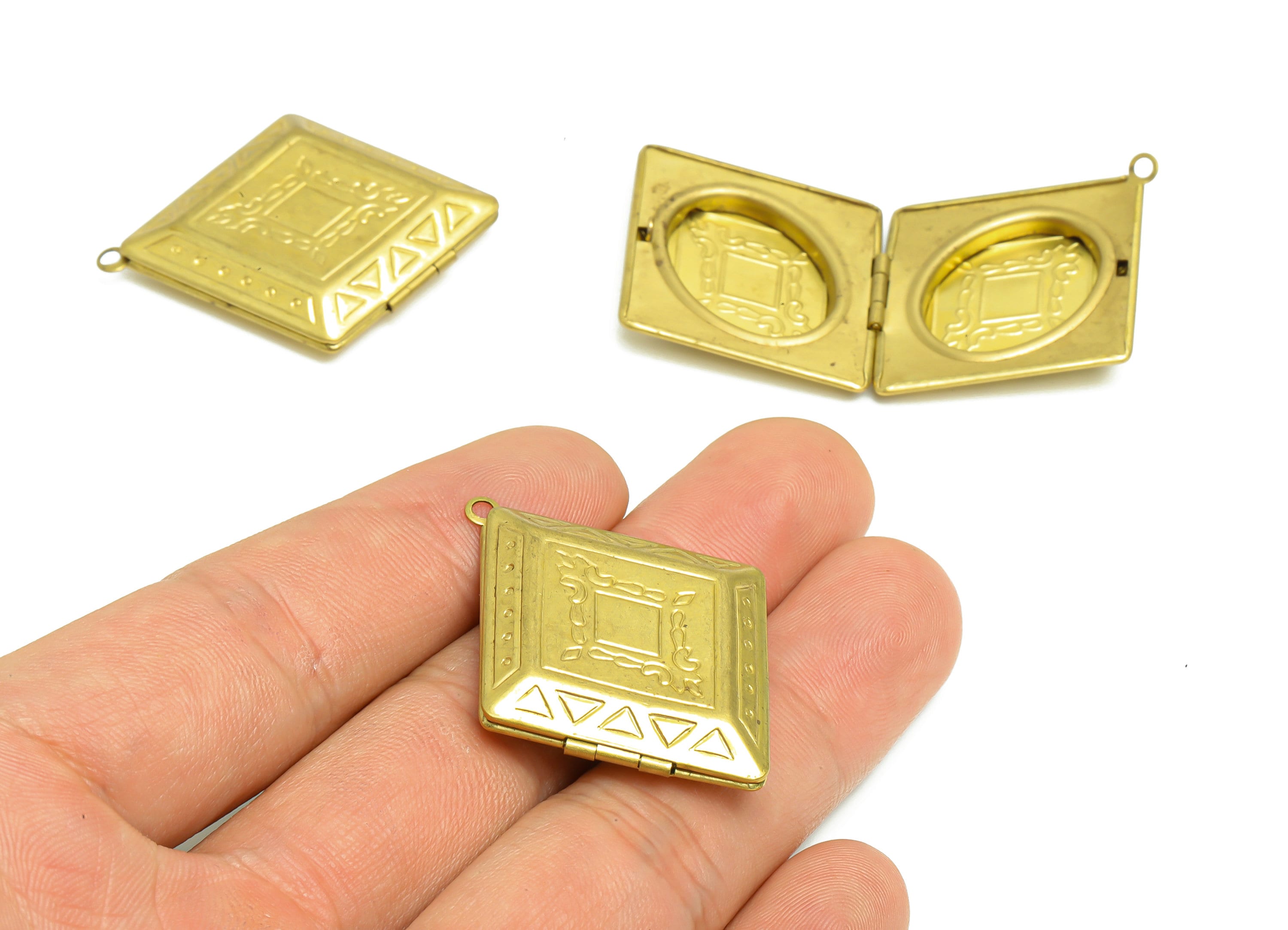 Brass Rhombic Locket Charms - Raw Brass Rhombic Locket Charms - Antique Vintage Looking Locket - 40.53x31.87x6.55mm - PP8905 - DOMEDBAZAAR