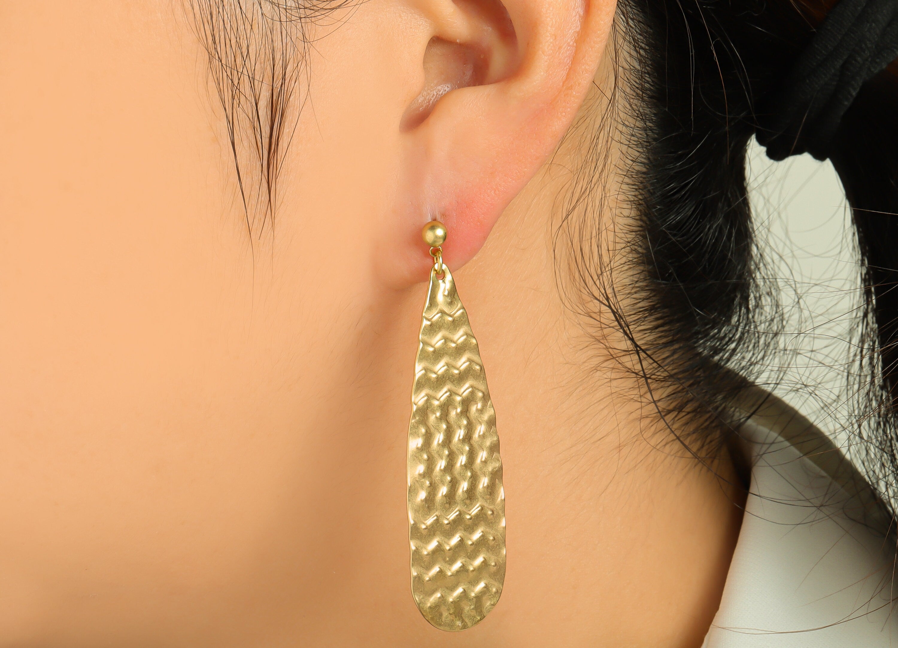 Hammered Dorp Earring - Brass Wavy Teardrop Earring Stud - Brass Hammered Line Post - Teardrop Earring Post - 60.3x18.6x0.92mm -PP8867 - DOMEDBAZAAR