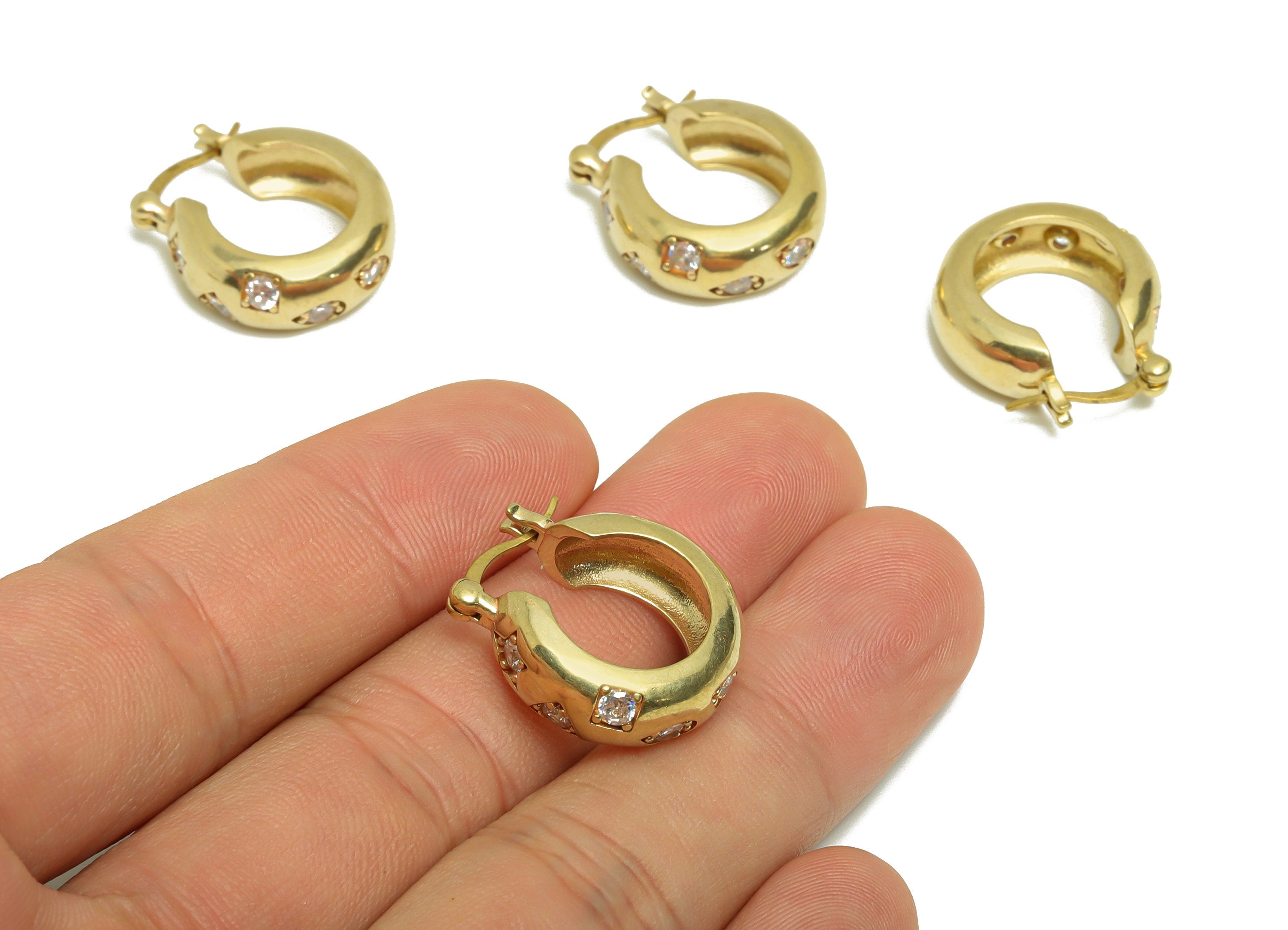 Thick Round Hoop Earring - Brass Zircon Hinged Circle Back Earring - Drop Square Eye Zircon - Star Hinged Back Earring - 21.7x19x1mm-PP9119 - DOMEDBAZAAR