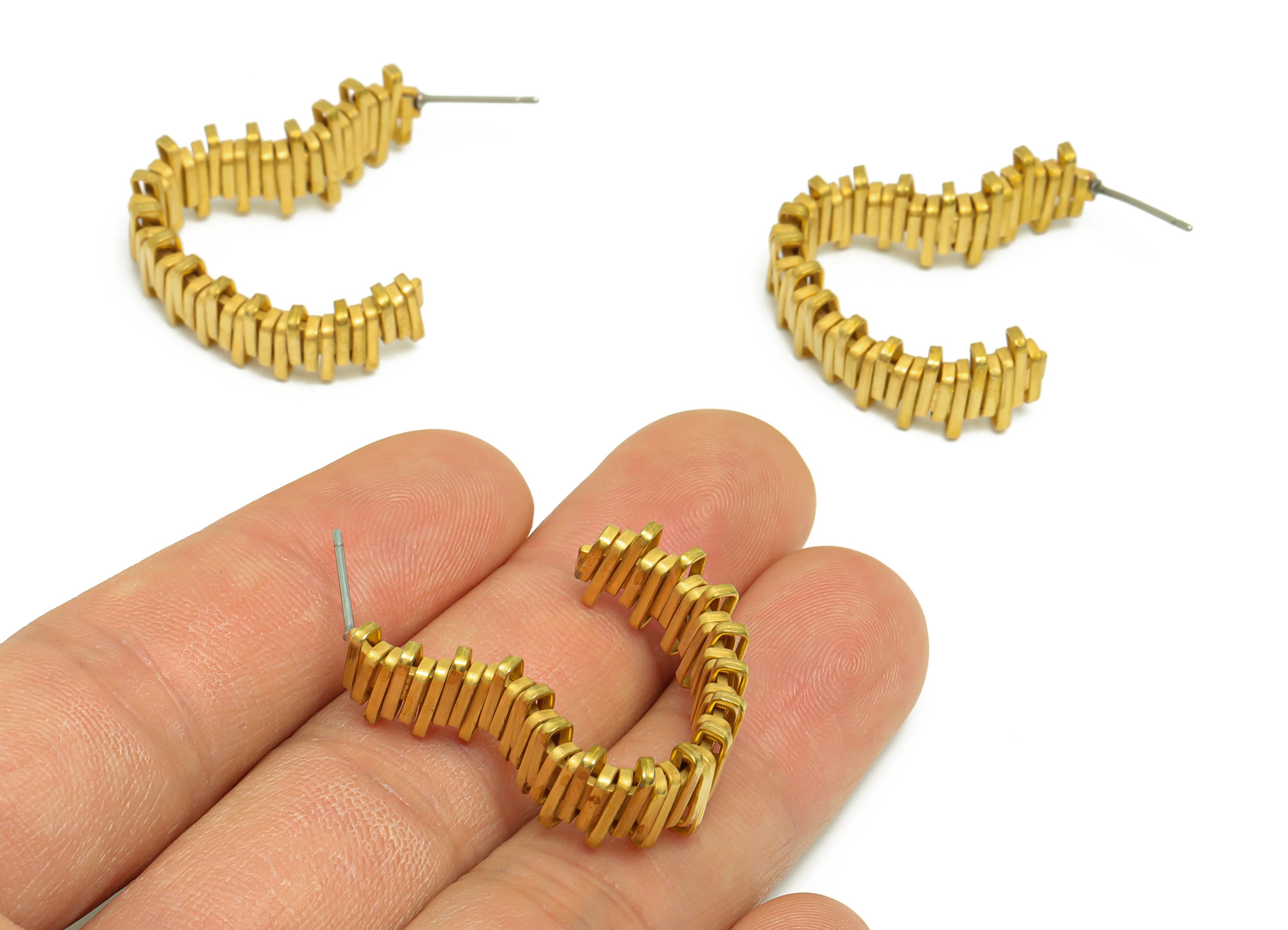 Brass Heart Hoop Earring Post - Raw Brass Rectangle Wire Earring Stud - Twine Wire Earring Post - Heart Hoop Earring Post -33x27x 3mm-PP9466 - DOMEDBAZAAR