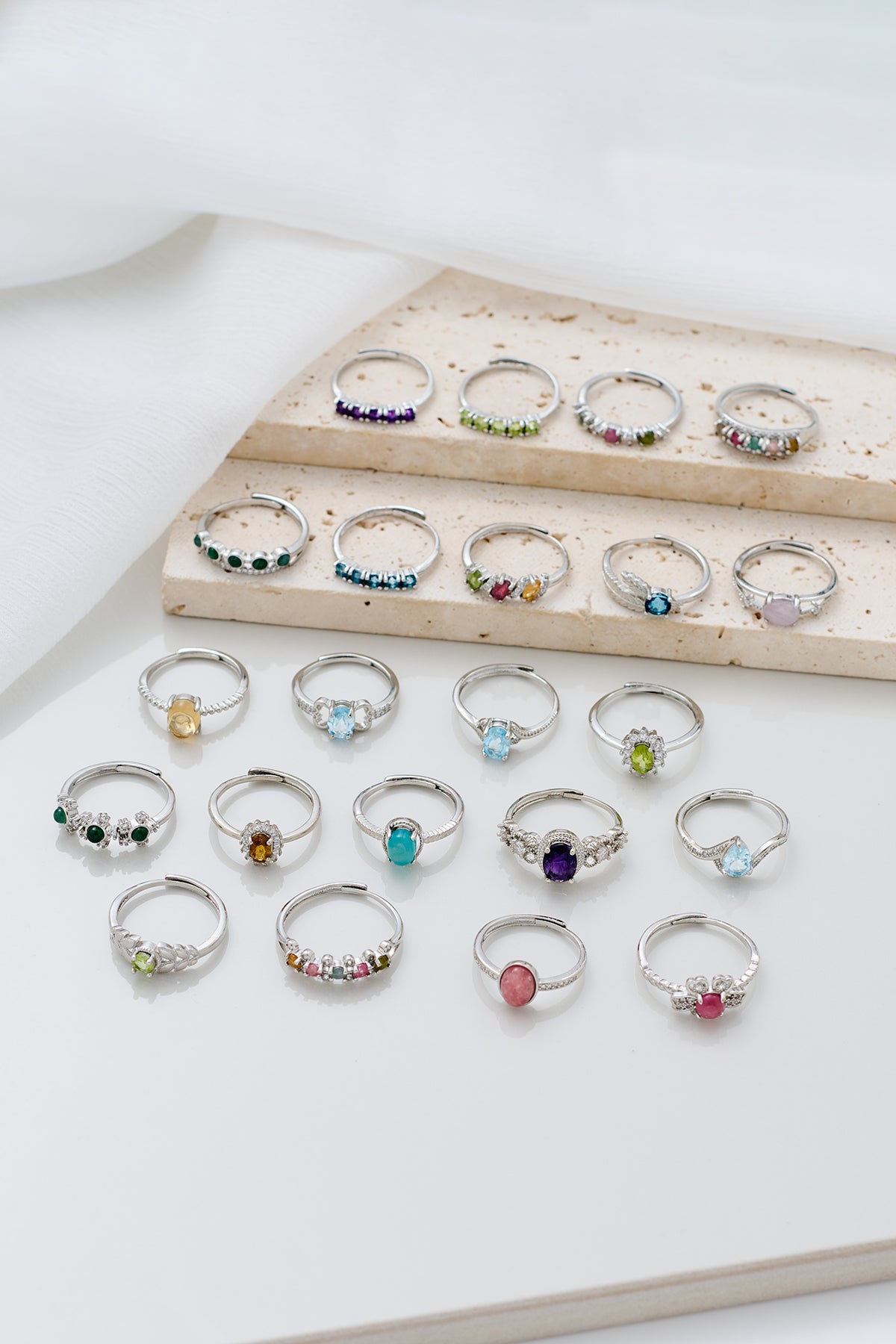 100 Adjustable Gemstone Ring Set & Free Wooden Box - Maximize Your Profit Through Resale!