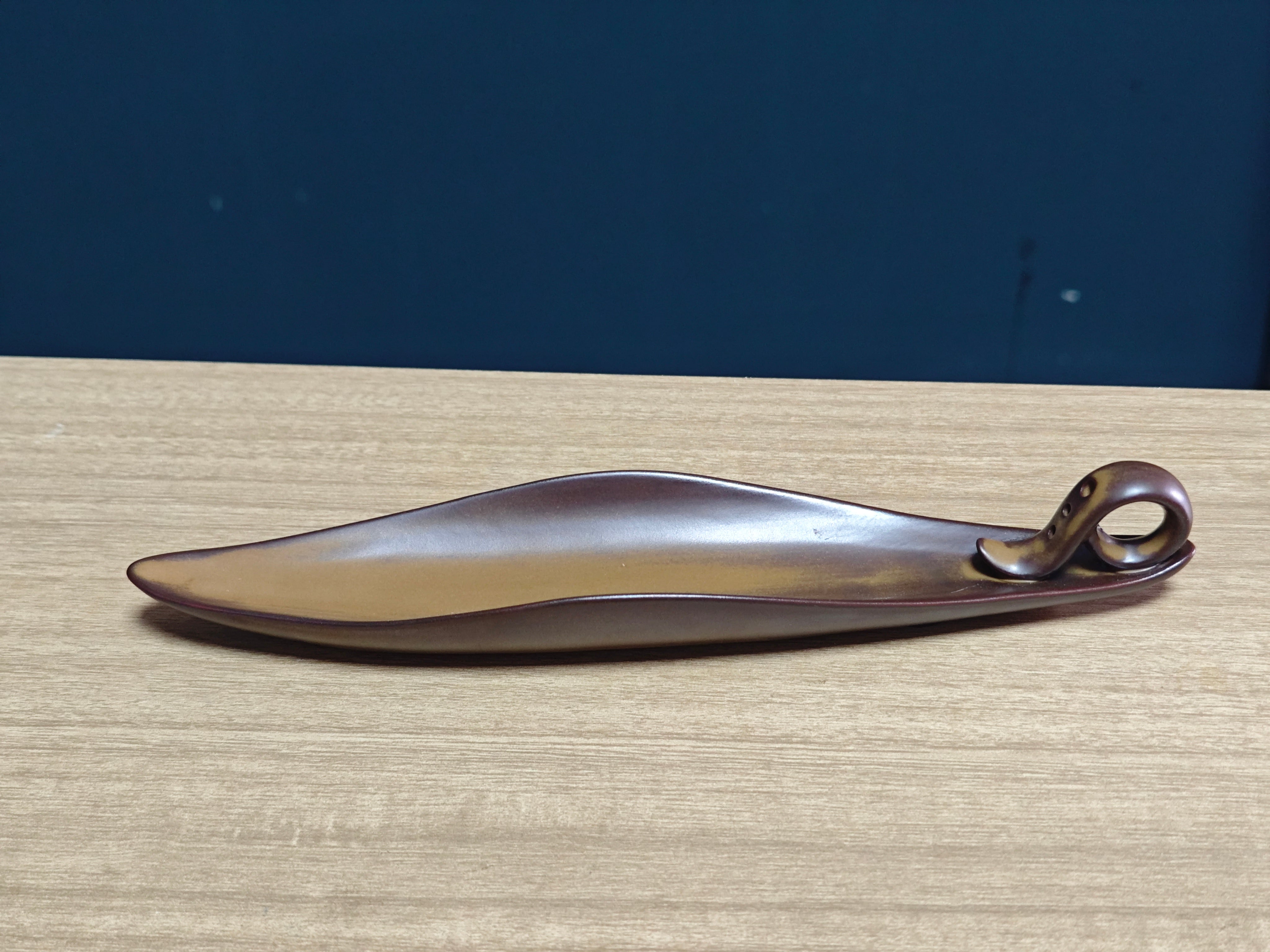 Ceramic Reflux Incense Burner - Decorative Incense Burner Biblo - Smooth Bronze Nature Sleek Curved Leaf Burner 23cm BIB-17 - DOMEDBAZAAR