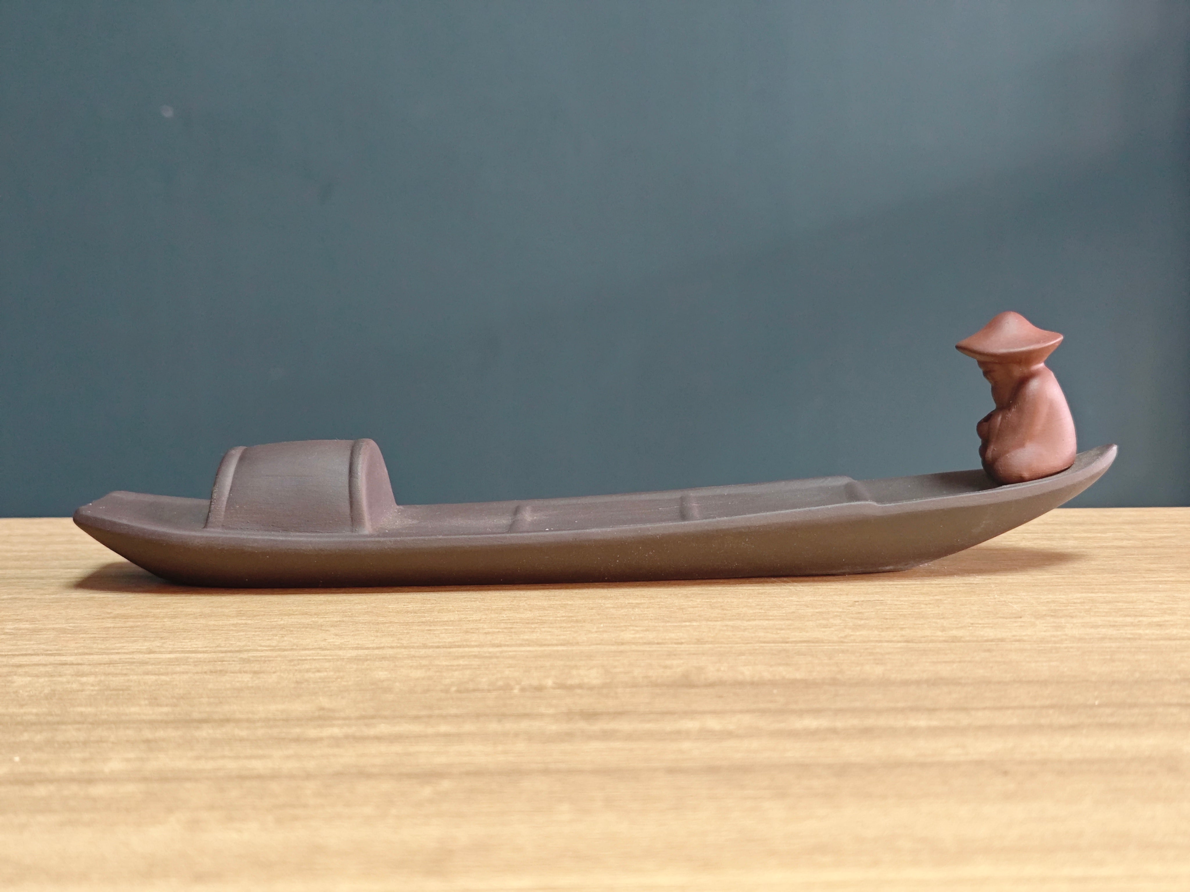 Ceramic Reflux Incense Burner - Decorative Incense Burner Biblo - Long Ceramic Fisherman and Minimalist Chinese Fishing Boat Boat Burner 24.5cm BIB-42 - DOMEDBAZAAR