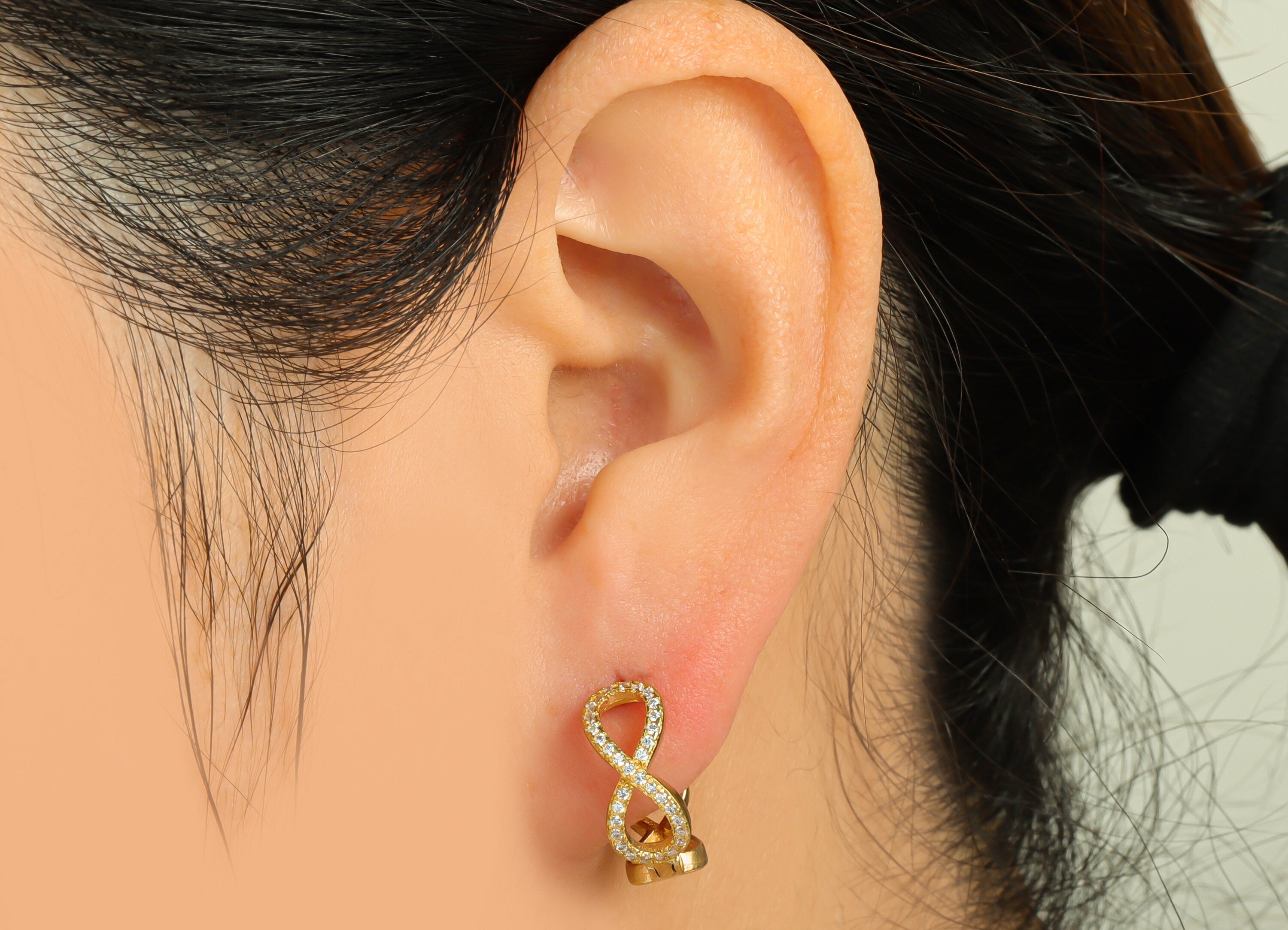 Brass CZ Huggie Hoop Earring - Raw Brass Cubic Zircon Earring Clasp - Brass 8 Hoop Clasp Earring - Zircon Clasp Earring - 15x17x2mm - PP9320 - DOMEDBAZAAR