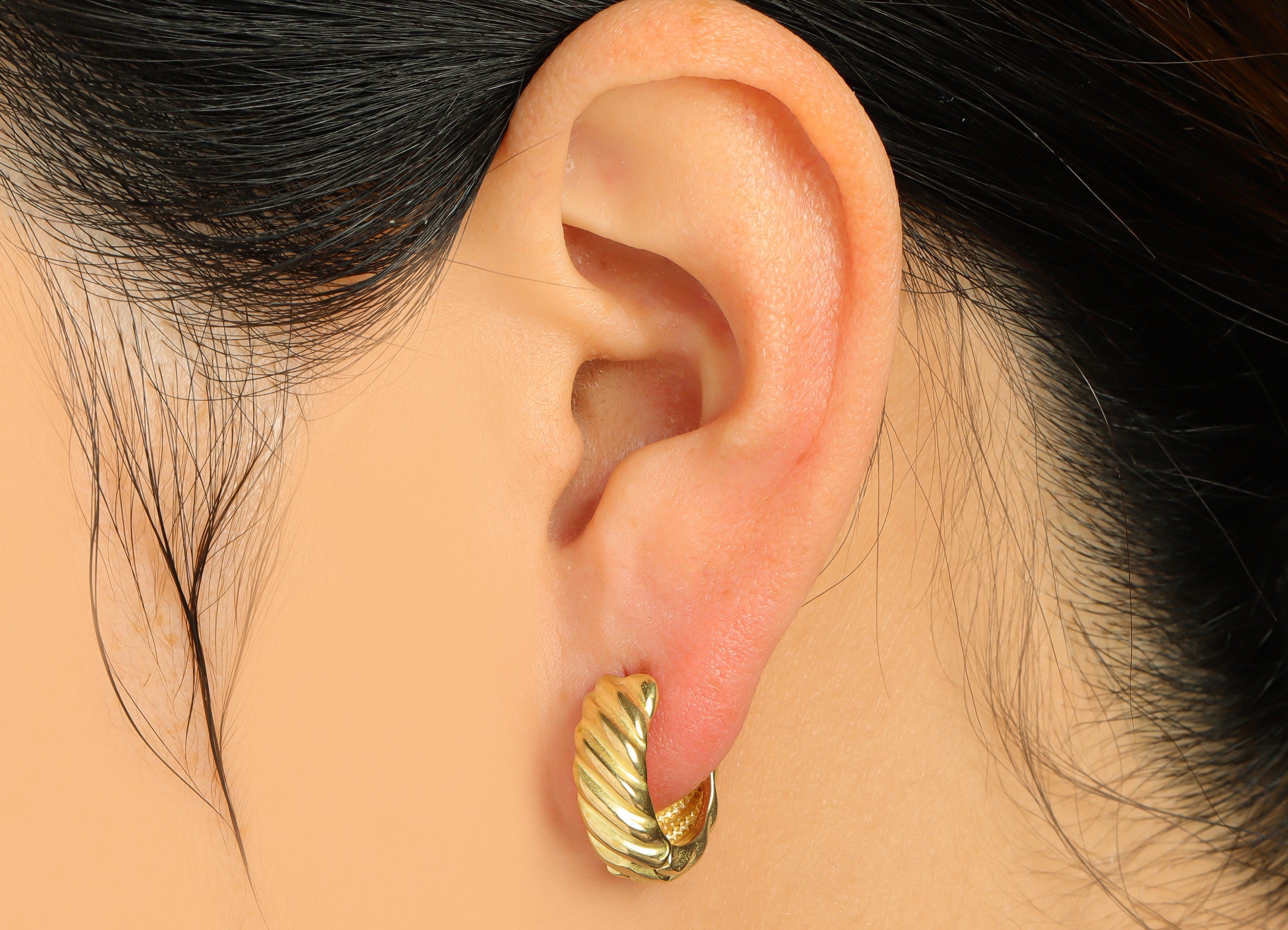 Brass Textured Huggie Hoop Earring - Raw Brass Thick Earring Clasp - Brass Clasp Earring - Clasp Hoop Earring - 15.8x14.68x6mm - PP9618 - DOMEDBAZAAR