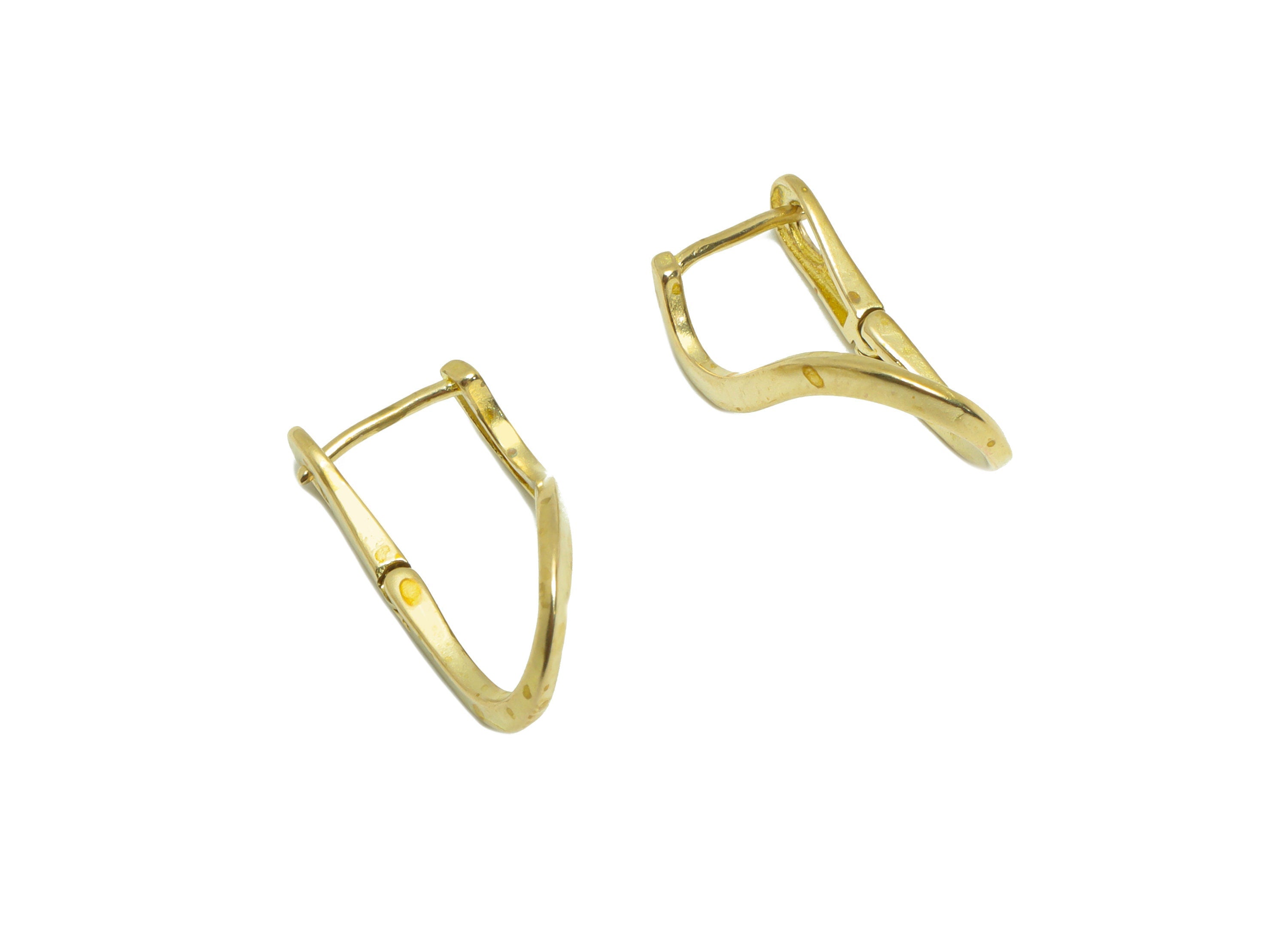 Brass Wavy English Lock Earring - Raw Brass Hoop English Lock Earring - Brass Wire Hoop Earring - English Lock - 18.3x10.8x4mm - PP9586 - DOMEDBAZAAR