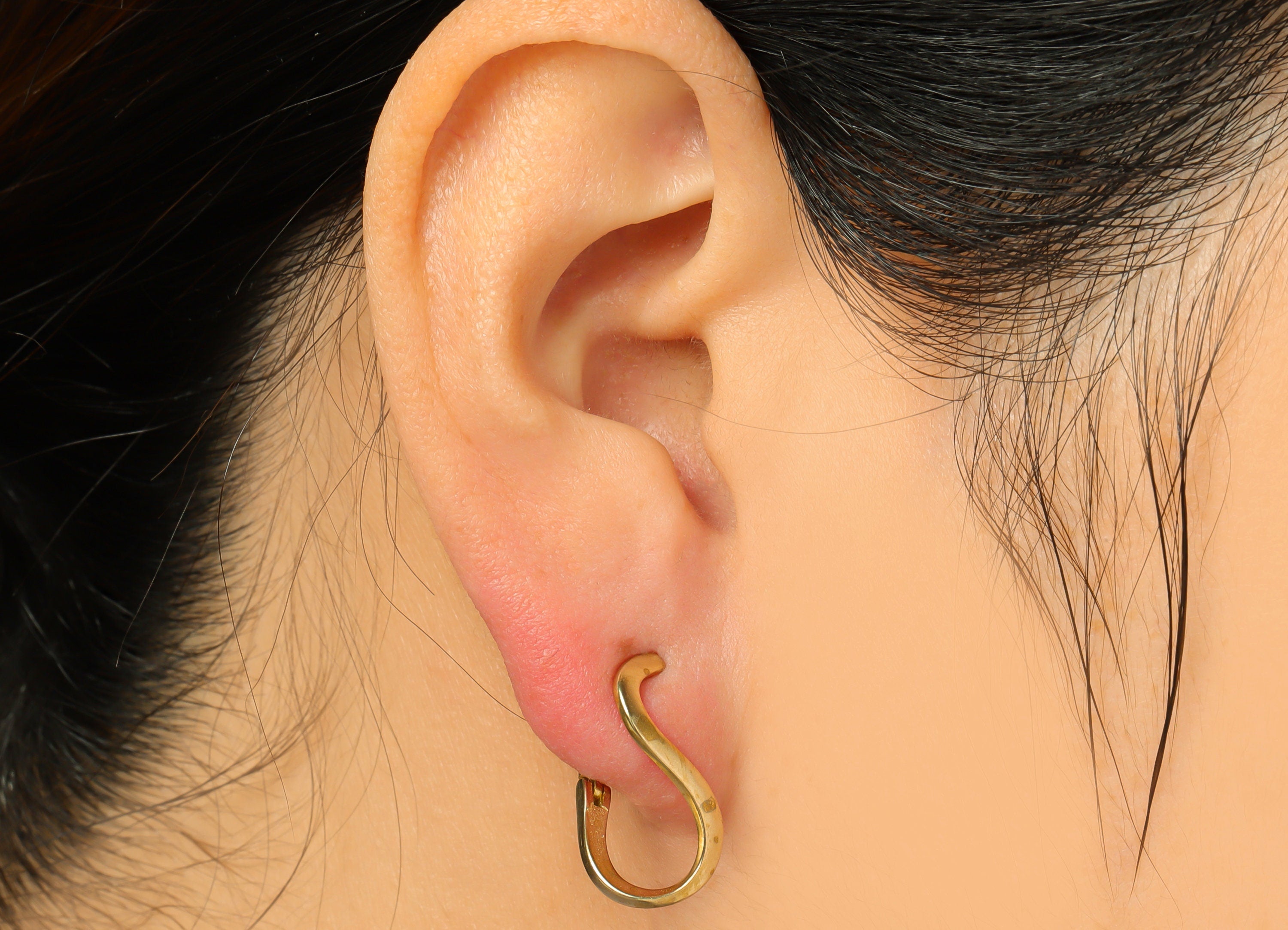 Brass Wavy English Lock Earring - Raw Brass Hoop English Lock Earring - Brass Wire Hoop Earring - English Lock - 18.3x10.8x4mm - PP9586 - DOMEDBAZAAR