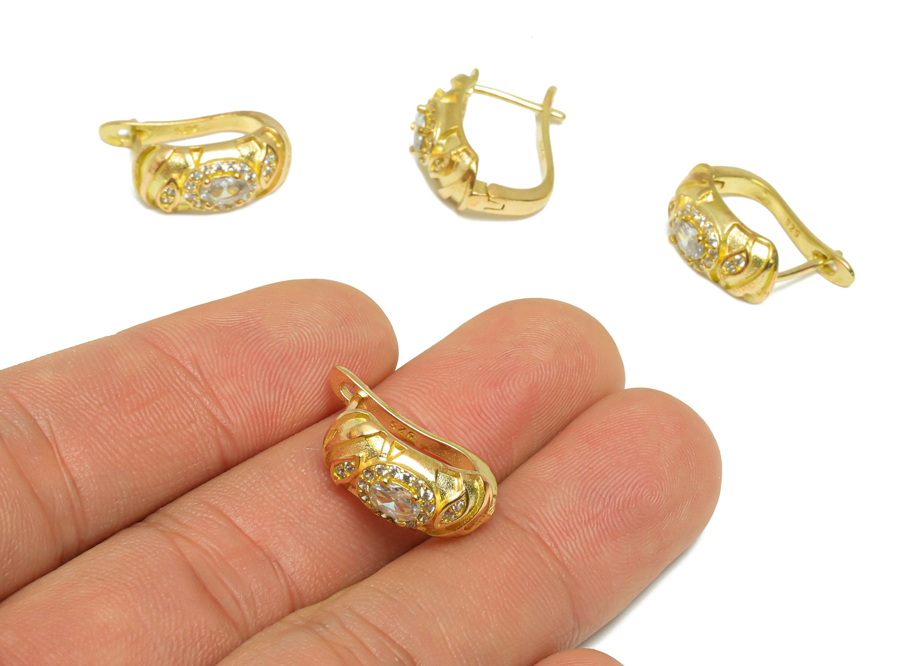 Brass CZ English Lock Earring - Raw Brass Oval Hoop English Lock Earring - Cubic Zircon Oval Hoop Earring - English Lock - 19x15x4mm -PP9510 - DOMEDBAZAAR