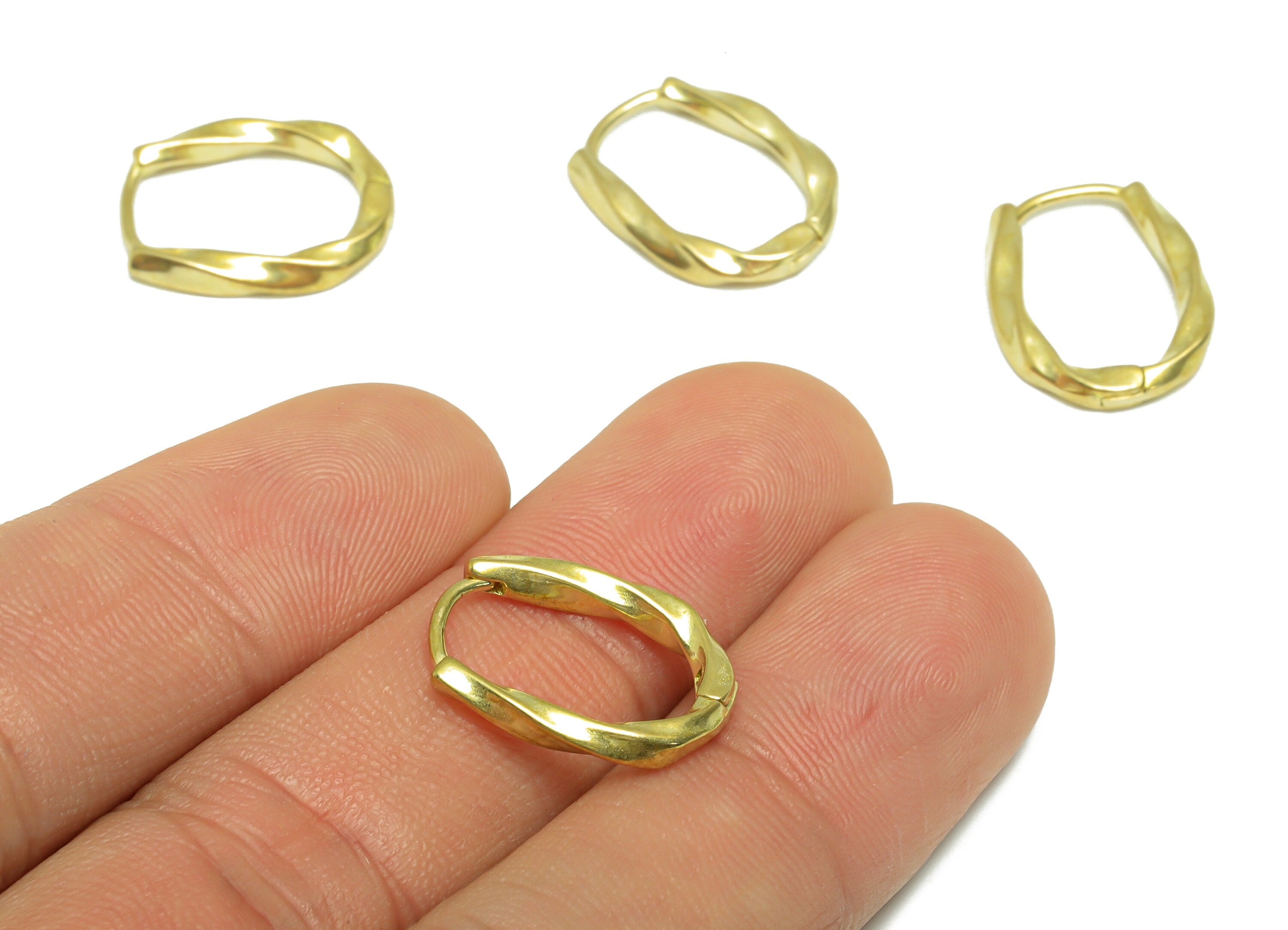 Brass Oval Huggie Hoop Earring - Raw Brass Curly Hoop Wire Earring - Brass Twisted Clasp Hoop Earring - 17.6x13.6x2.43mm - PP9760 - DOMEDBAZAAR