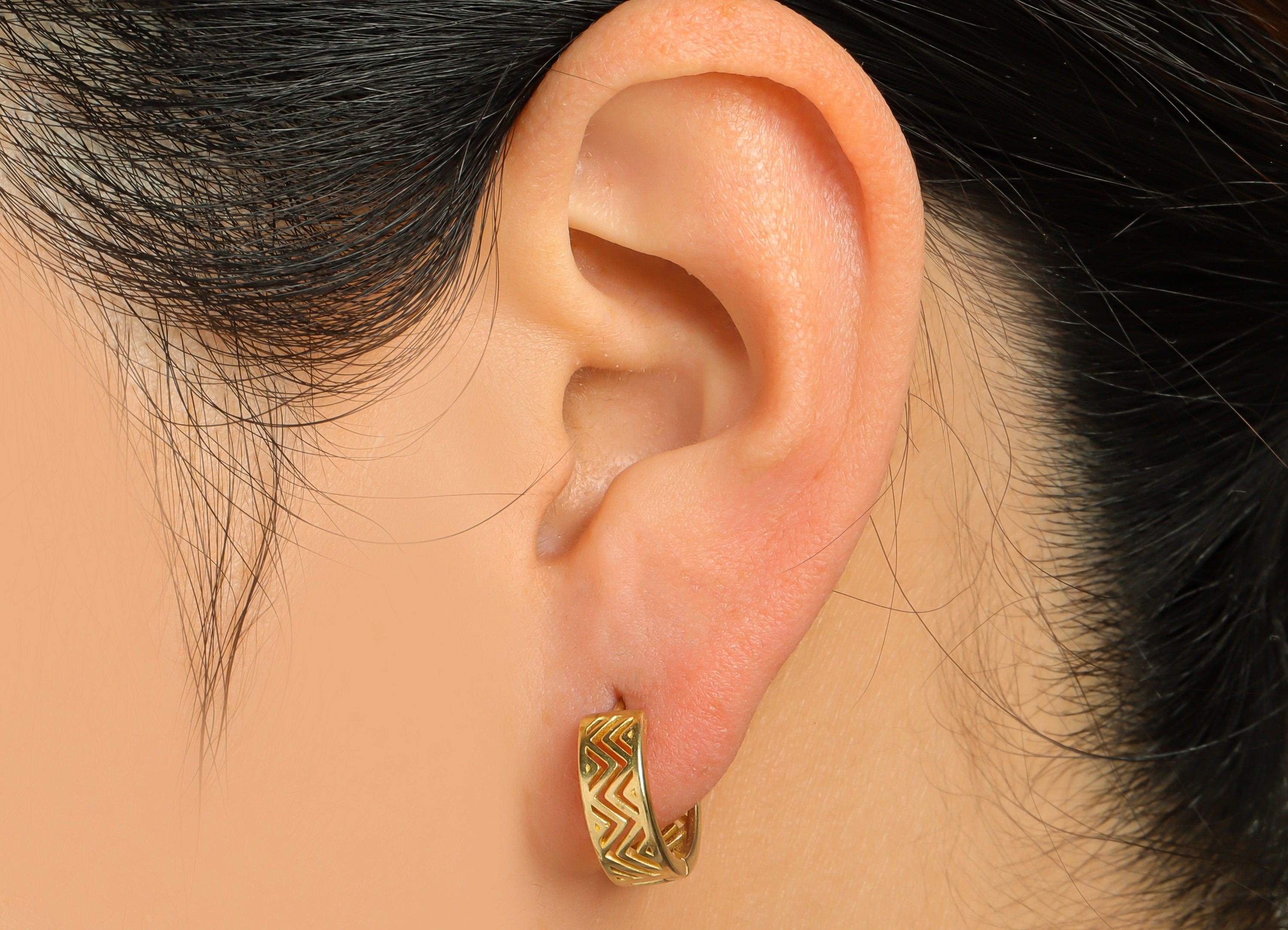 Brass Round Huggie Hoop Earring - Raw Brass Textured Wire Earring Clasp - Brass Wire Earring - Clasp Hoop Earring - 14.3x14.1x5mm - PP9670 - DOMEDBAZAAR