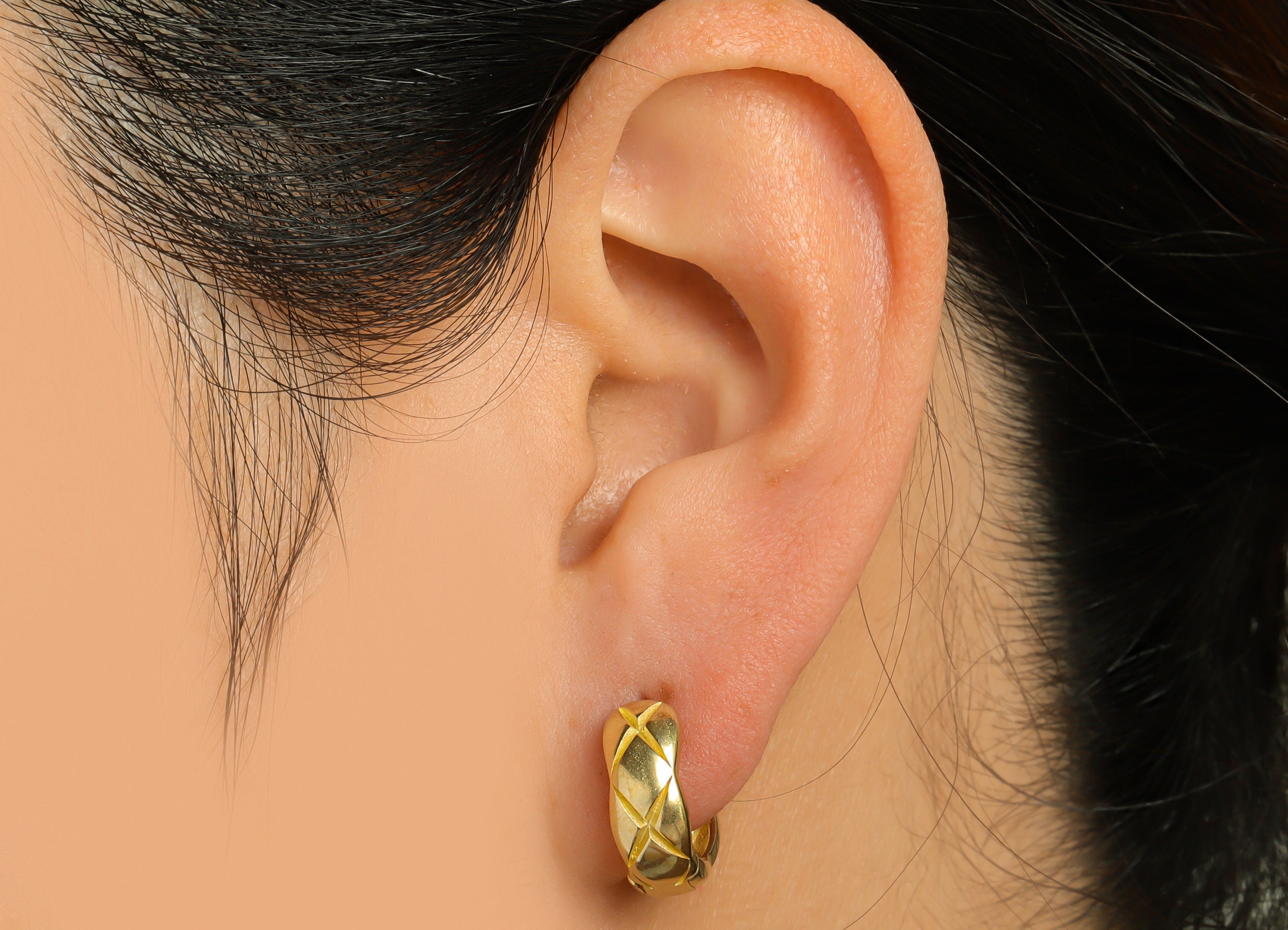 15mm Brass Textured Huggie Hoop Earring - Raw Brass Thick Wire Earring Clasp - Brass Round Clasp Hoop Earring -15.5x14.4x5.94mm - PP9757 - DOMEDBAZAAR