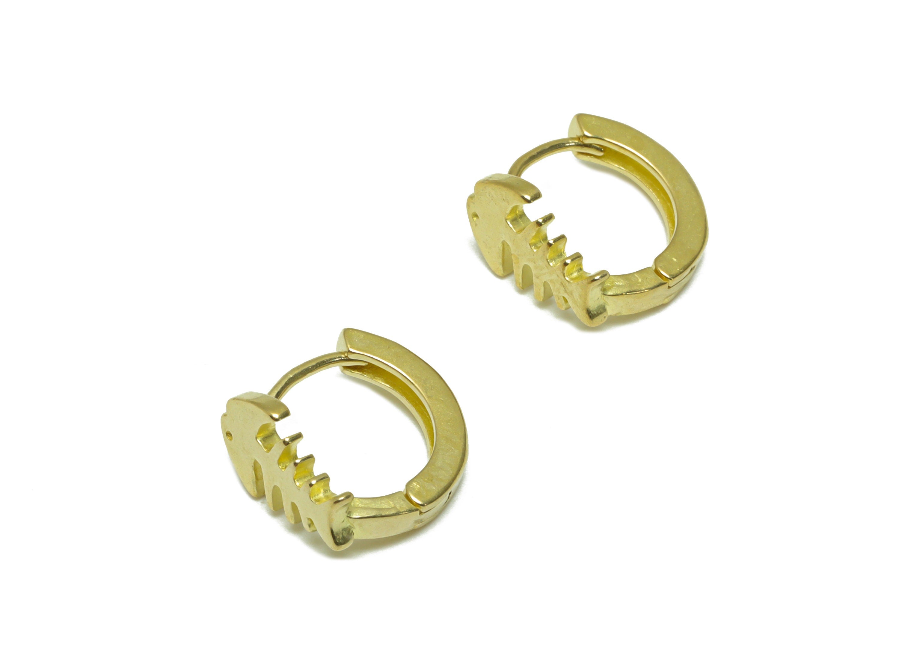 Brass Fish Bone Huggie Hoop Earring - Raw Brass Fish Hoop Wire Earring - Brass Round Animal Huggie Hoop Earring - 11.8x11.03x6.6mm - PP9806 - DOMEDBAZAAR