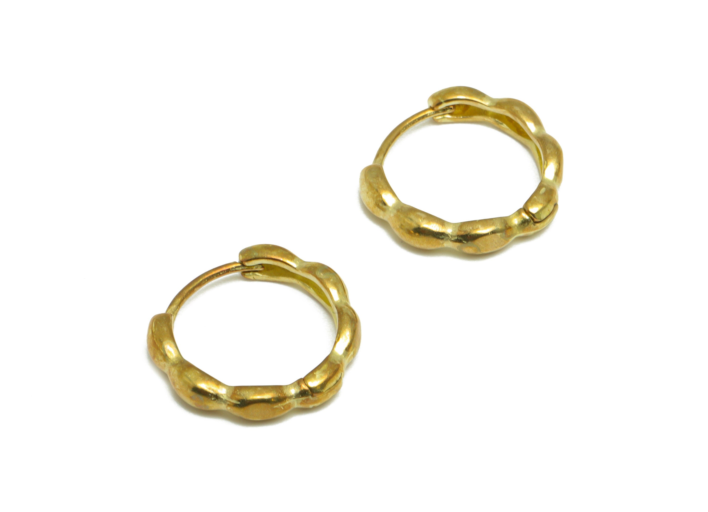 Brass Round Huggie Hoop Earring - Raw Brass Textured Hoop Huggie Earring - Brass Wavy Geometry Hoop Earring - 13.9x13.3x2.67mm - PP9739 - DOMEDBAZAAR