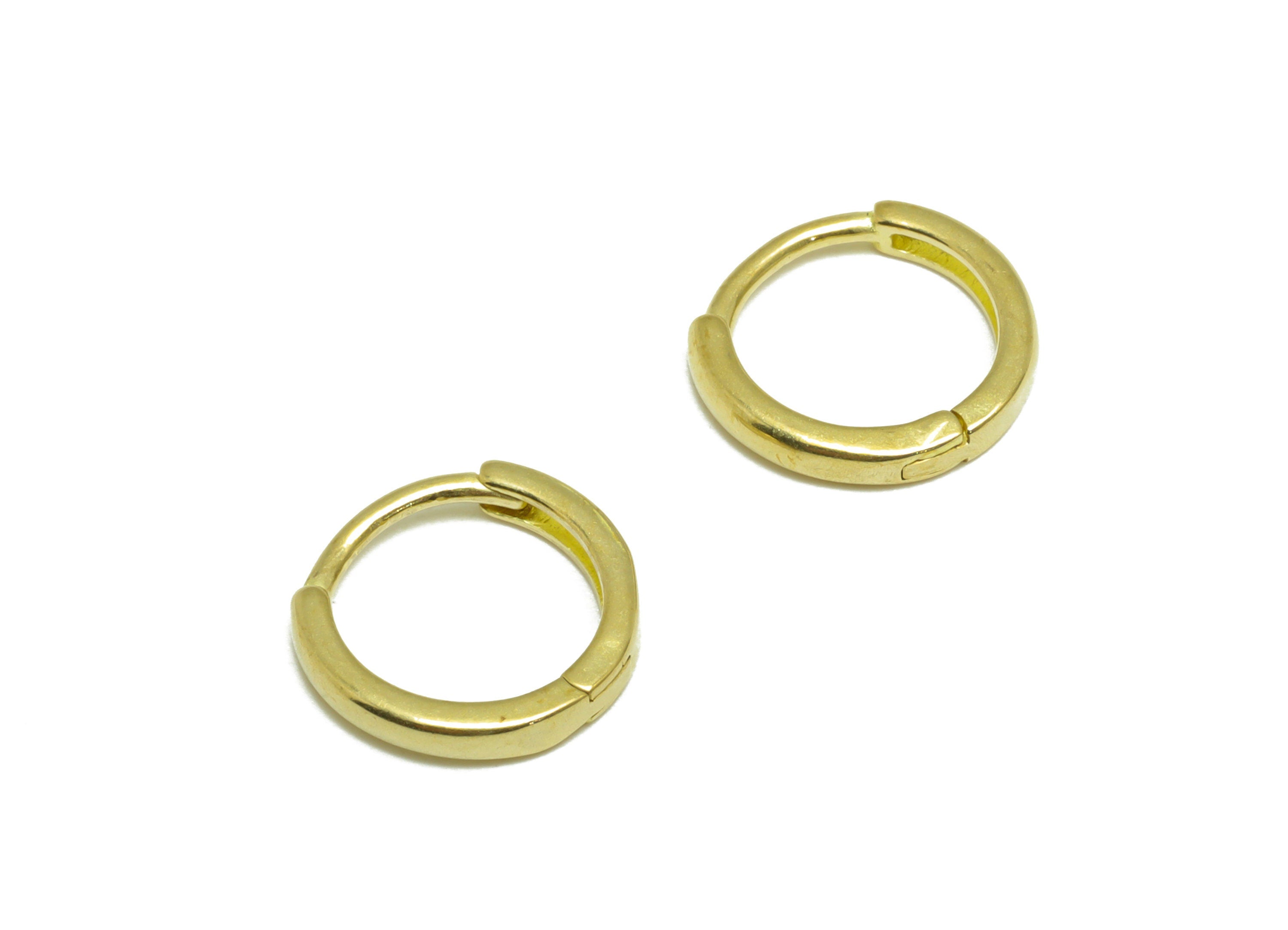 Brass Round Huggie Hoop Earring - Raw Brass Circle Hoop Wire Earring - Brass Minimalist Huggie Hoop Earring - 11x11.5x2.02mm - PP9810 - DOMEDBAZAAR