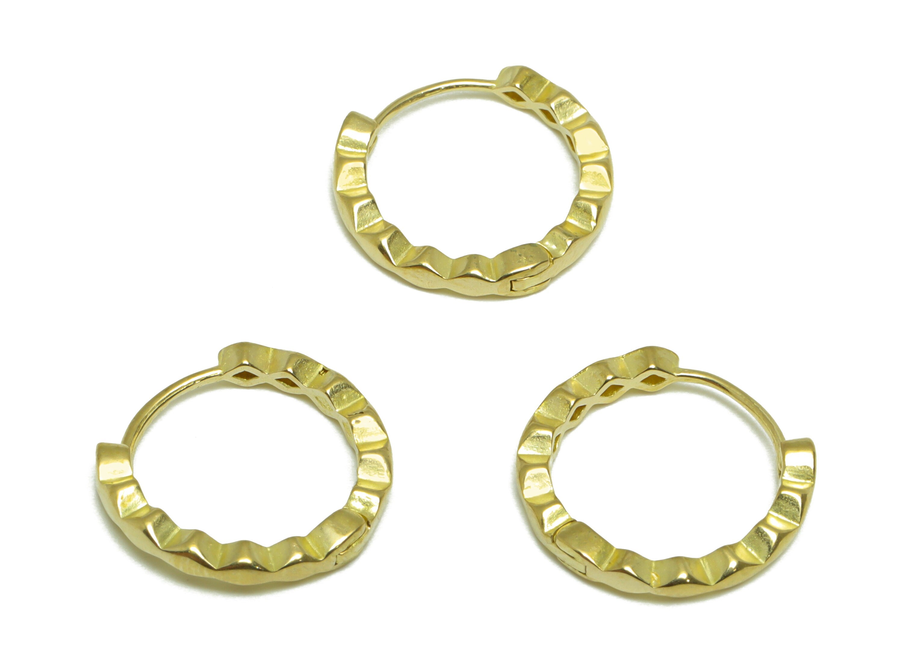 Brass Wavy Huggie Hoop Earring - Raw Brass Circle Earring Clasp - Brass Clasp Earring - Clasp Hoop Earring - 15.9x15x2.3mm - PP9677 - DOMEDBAZAAR