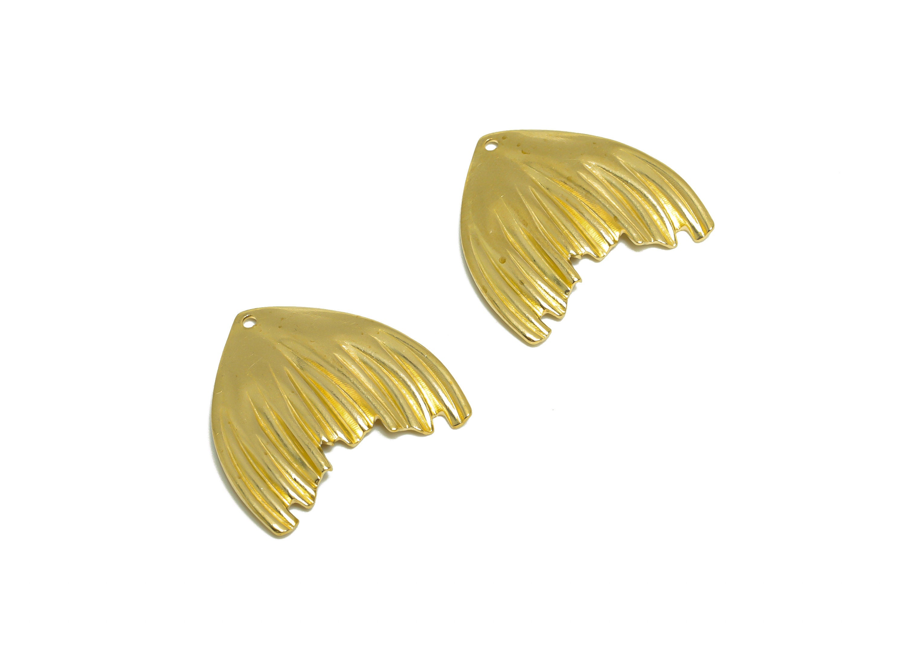 Brass Fan Tail Earring Charm - Raw Brass Wavy Whale Tail Earring Charm - Brass Wavy Fan Pendant - Brass Tail Charm - 23x23x2mm - PP10265 - DOMEDBAZAAR
