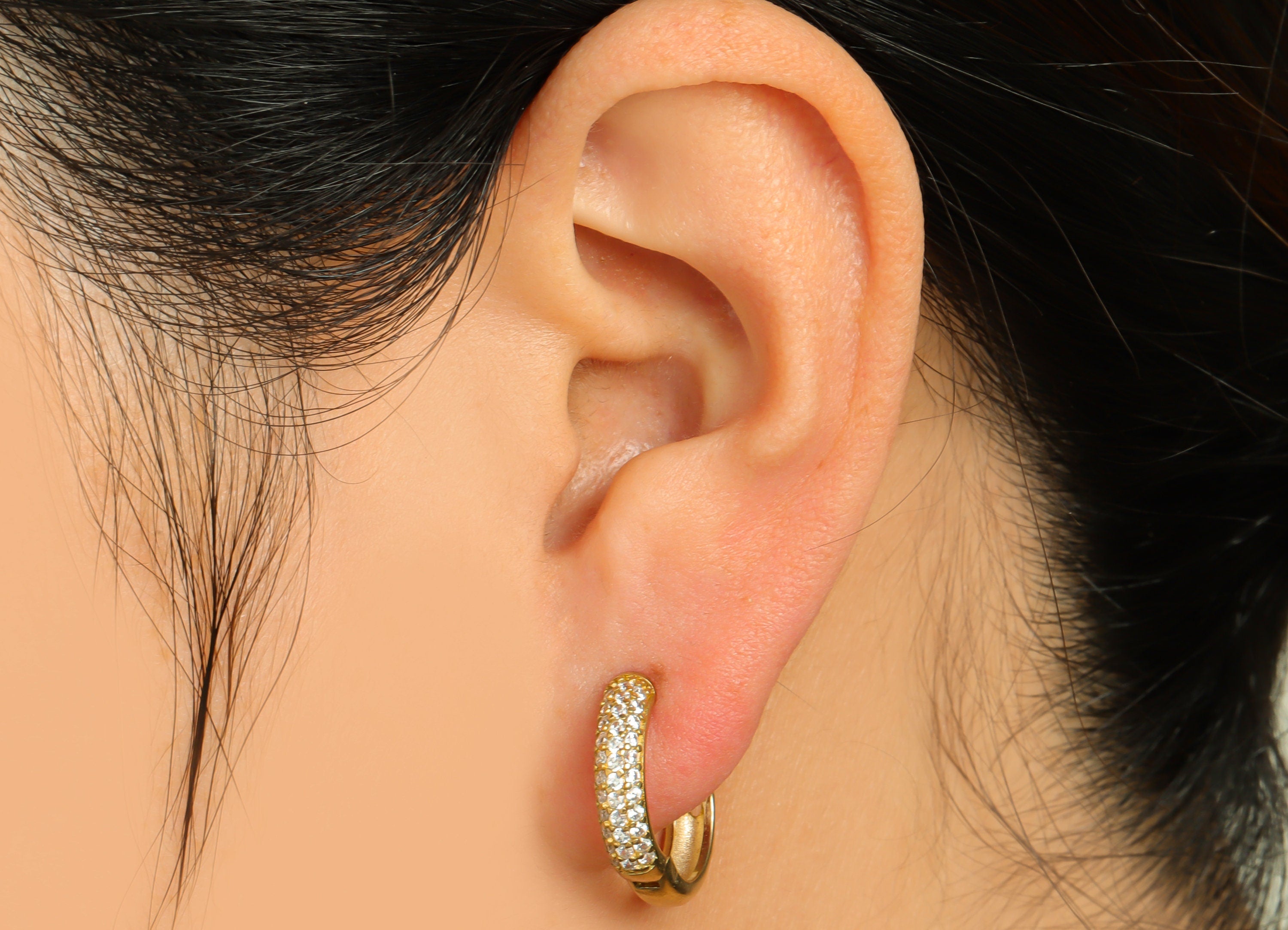 Brass CZ Round Huggie Hoop Earring - Raw Brass Circle Cubic Zircon Earring - Brass Huggie Hoop Clasp Earring - 17.5x15.3x3.8mm - PP10143 - DOMEDBAZAAR