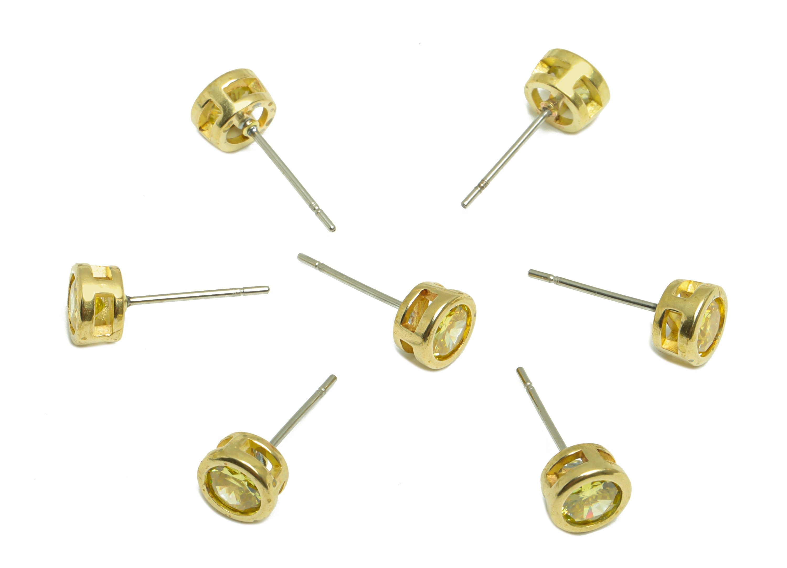 Golden (CZ-05) Zircon Earring Stud - Raw Brass Minimalist CZ Earring Post - Cubic Zircon Earring Post - 16.04x6.6x4.4mm - PP9838B - DOMEDBAZAAR