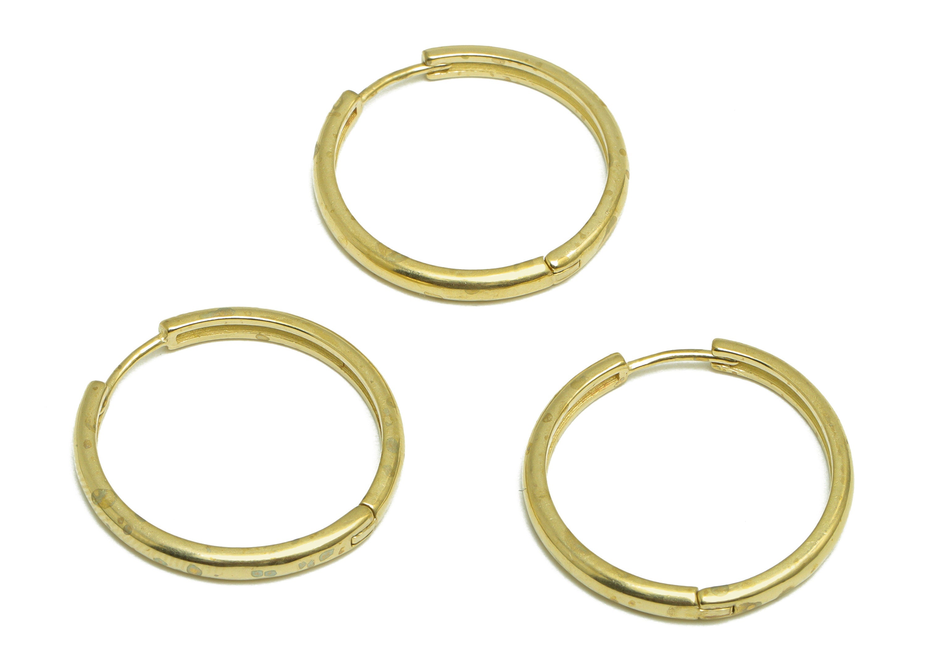 Brass Huggie Hoop Earring - Raw Brass Hoop Round Earring - Brass Minimalist Hoop Huggie Earring - Huggie Clasp Earring - 26x26x2mm - PP10142 - DOMEDBAZAAR