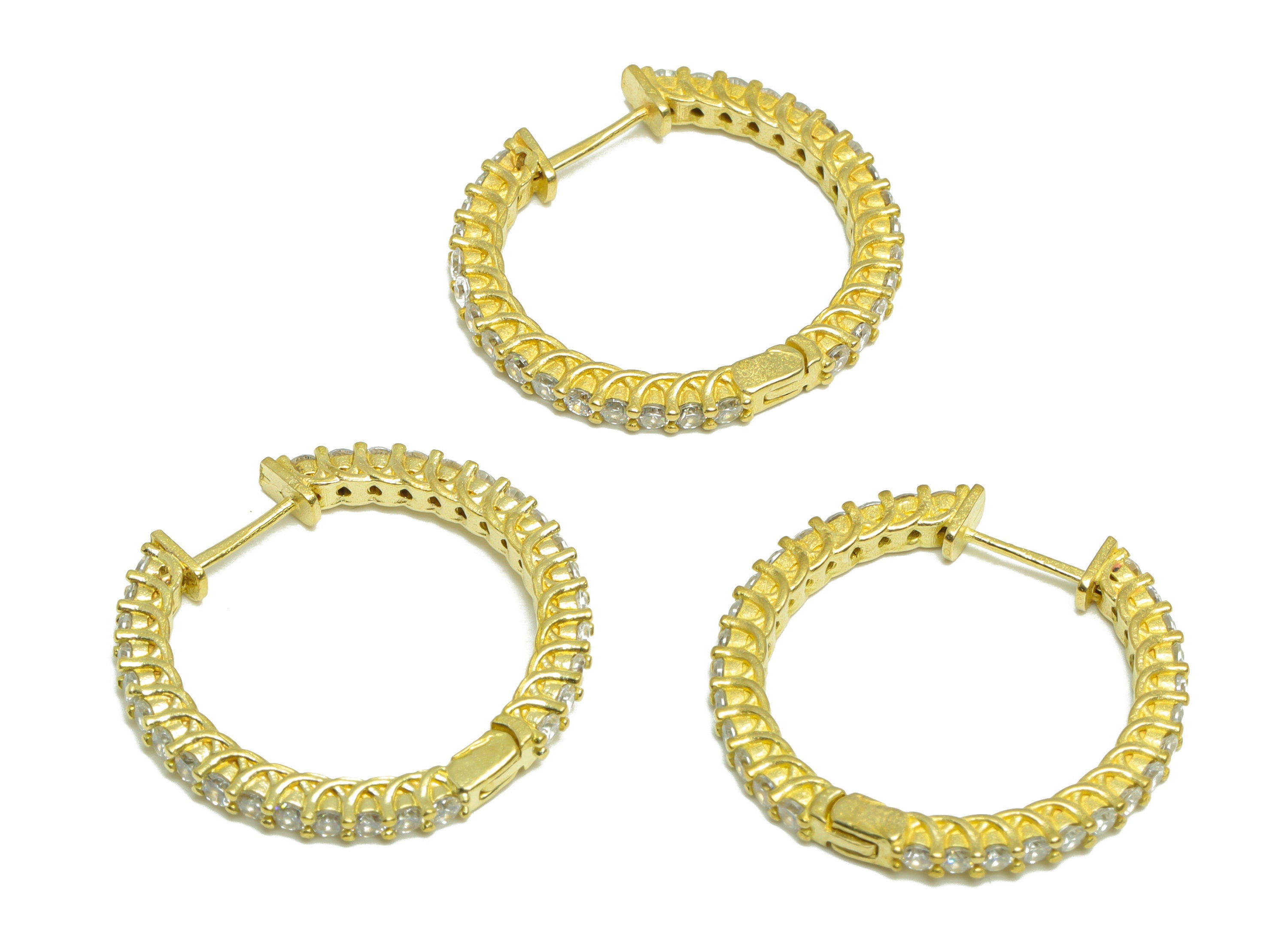 Brass CZ Huggie Hoop Earring - Brass Hoop Cubic Zircon Earring - Textured Huggie Earring - Zircon Huggie Hoop Clasp - 27x26.4x2.5mm - PP9998 - DOMEDBAZAAR
