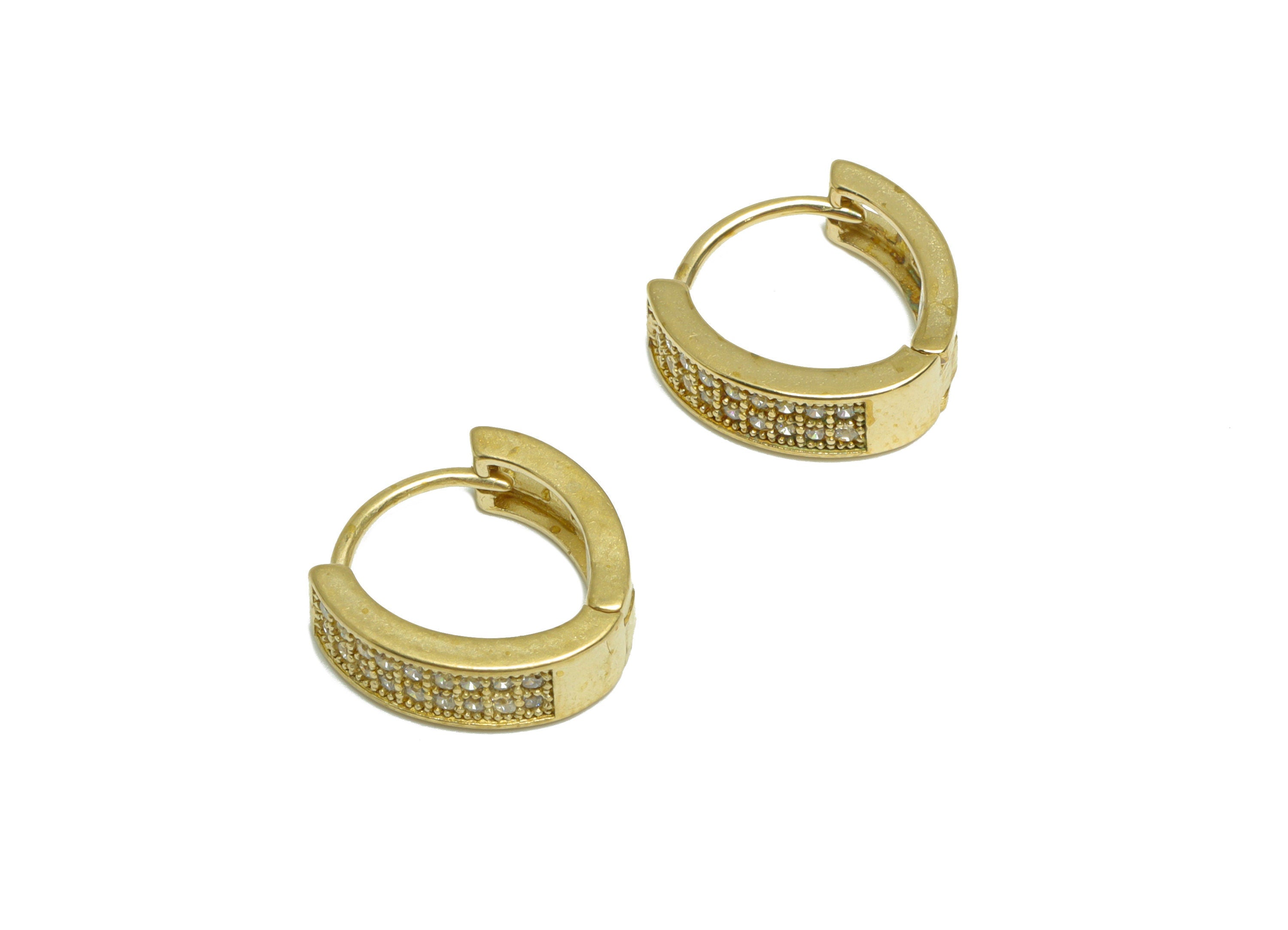 Brass CZ Huggie Hoop Earring - Brass Hoop Oval Zircon Earring - Brass  Huggie Earring - Zircon Huggie Hoop Earring - 13.4x13x4mm - PP9980 - DOMEDBAZAAR
