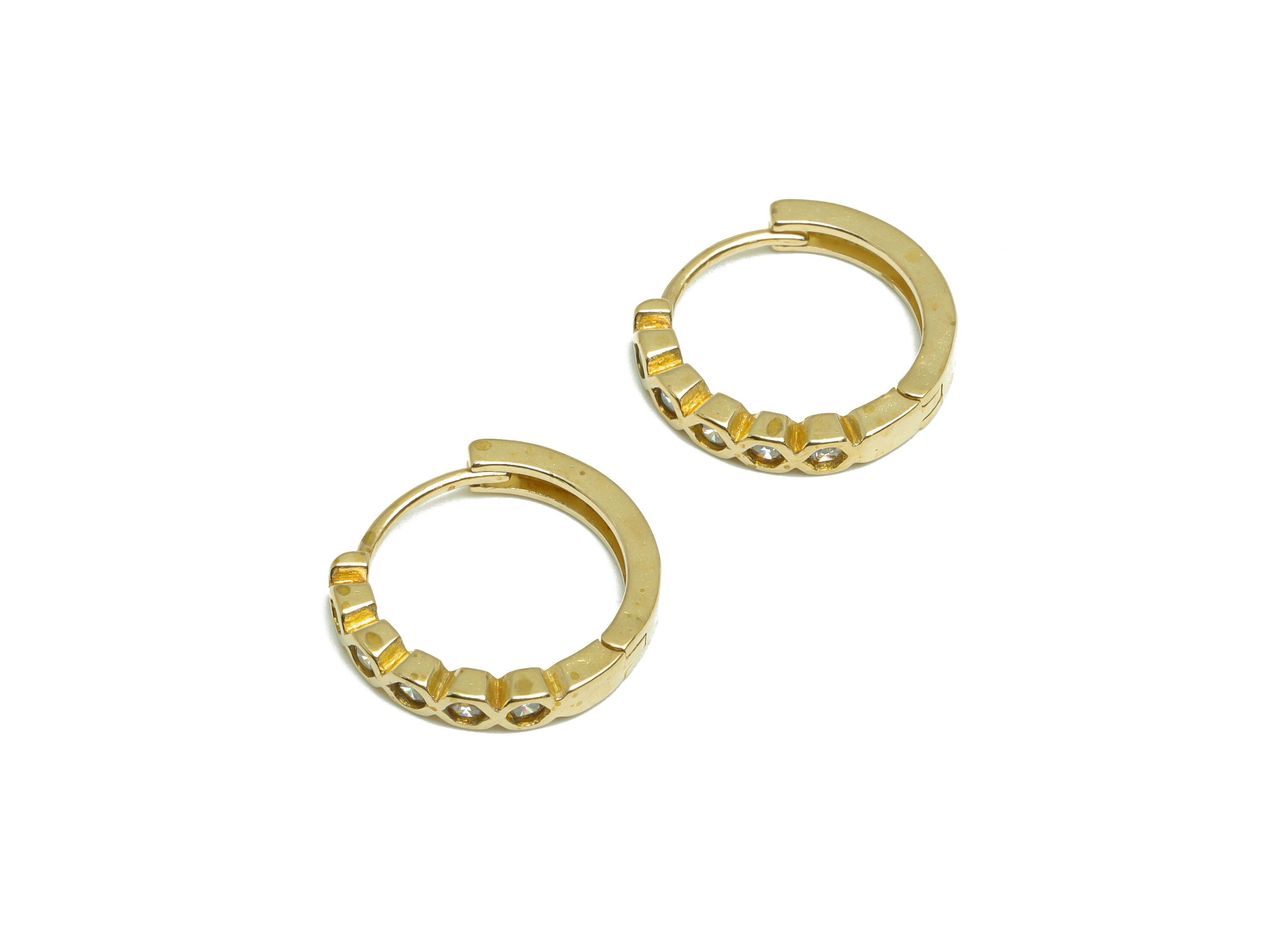 Brass CZ Huggie Hoop Earring - Brass Hoop Beaded Zircon Earring - Brass Hexagon Huggie Earring - Huggie Hoop Clasp - 17.7x16.4x3mm - PP9907 - DOMEDBAZAAR