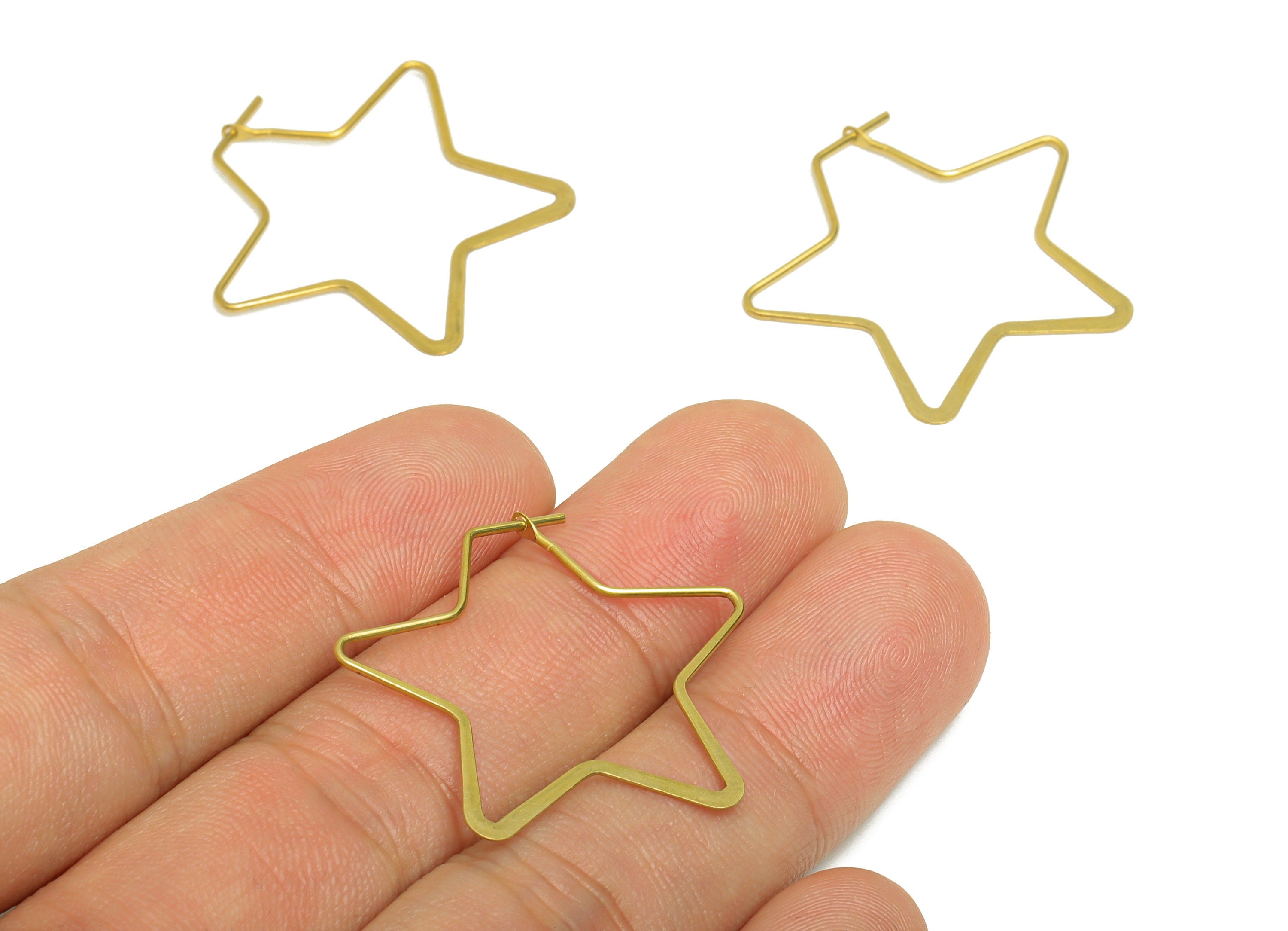 Brass Star Wire Hoop Earring - Raw Brass Hammered Star Wire Lock Earring - Geometry Wire Hoop Lock Earring Charm - 30x30x0.8mm - PP10419-30 - DOMEDBAZAAR
