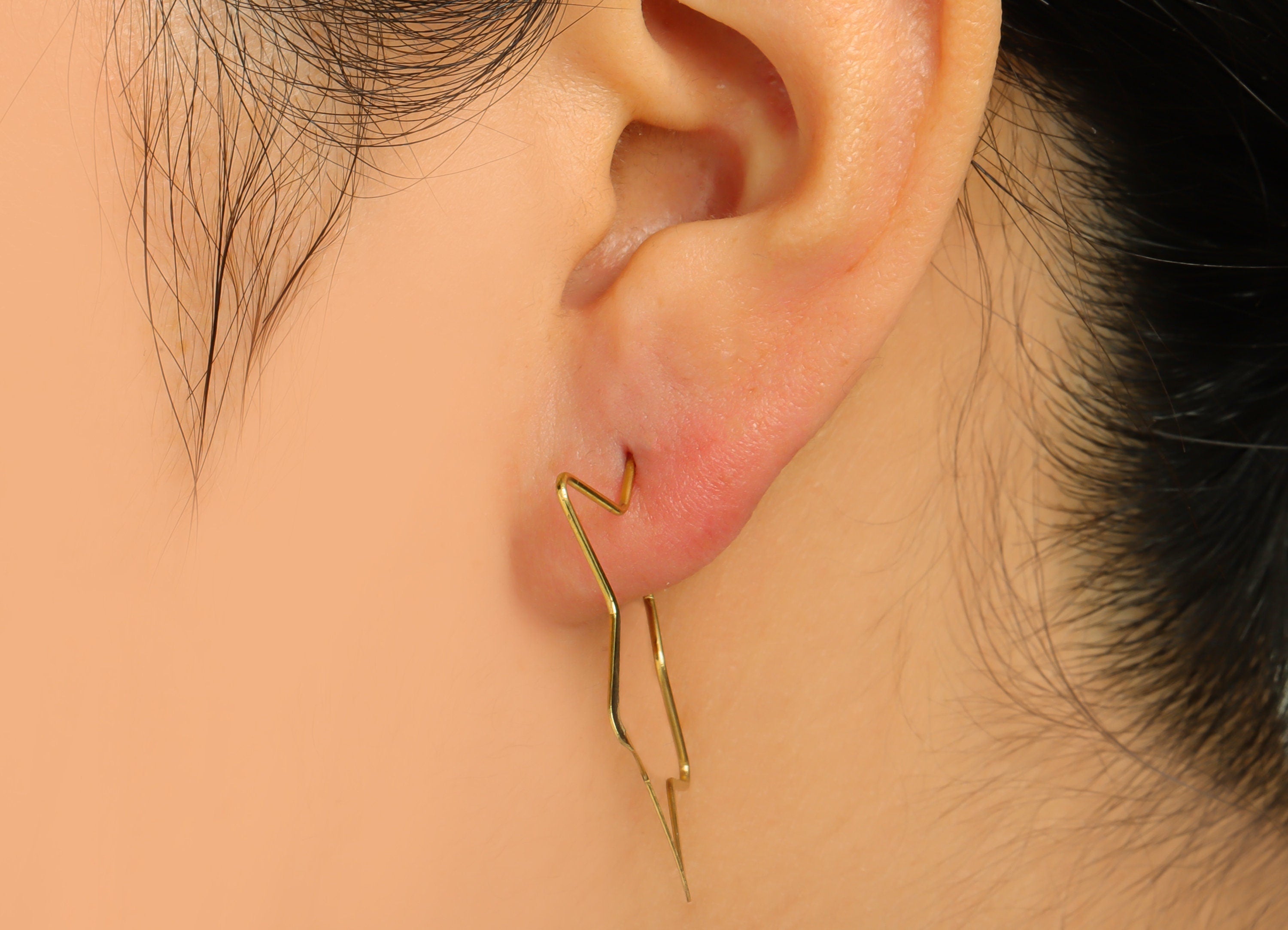 Brass Star Wire Hoop Earring - Raw Brass Hammered Star Wire Lock Earring - Geometry Wire Hoop Lock Earring Charm - 30x30x0.8mm - PP10419-30 - DOMEDBAZAAR