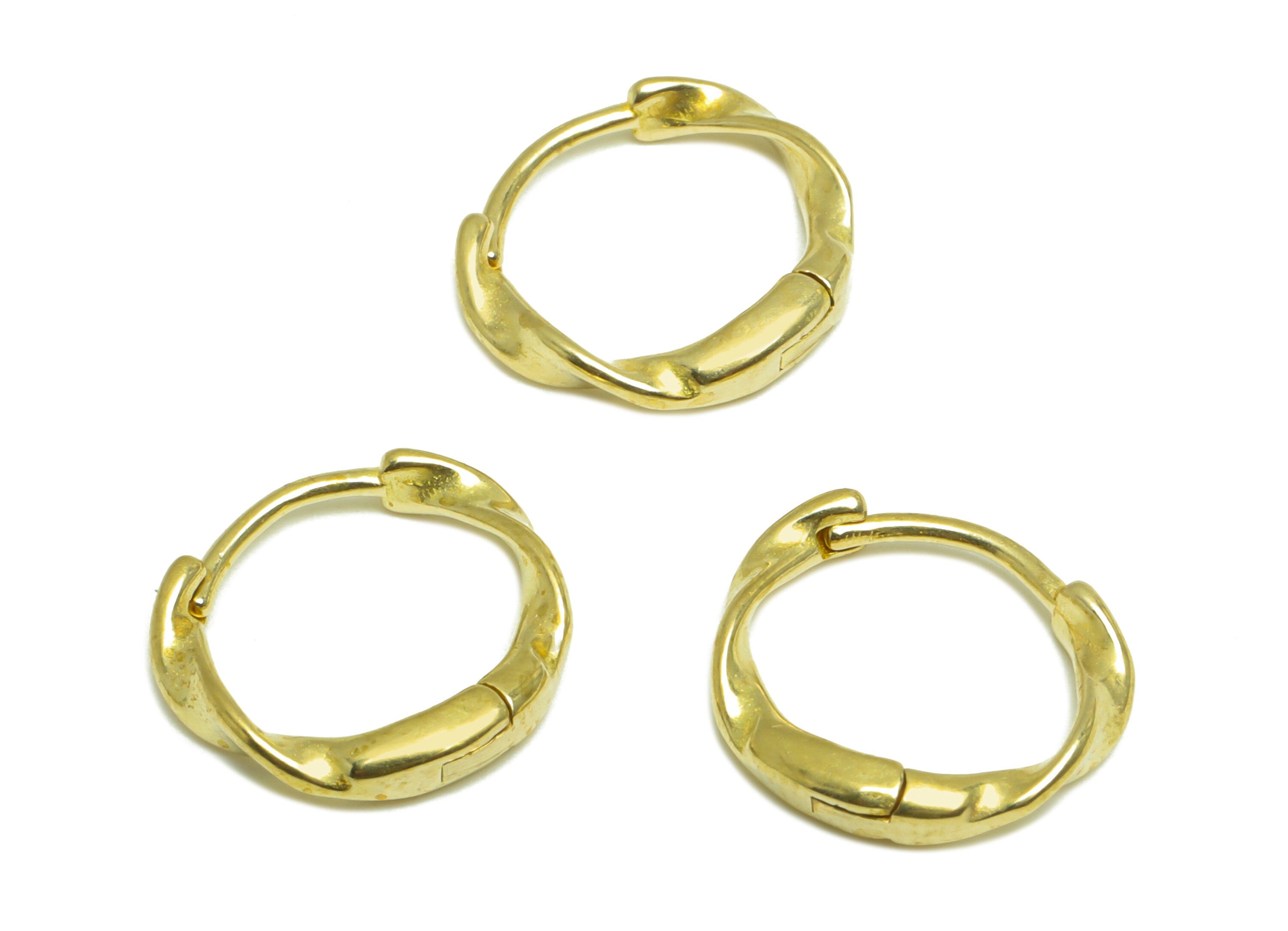 Brass Twisted Huggie Hoop Earring - Raw Brass Wavy Circle Hoop Earring - Brass Minimalist Huggie Hoop Clasp Earring - 14.14x13x2mm - PP10144 - DOMEDBAZAAR