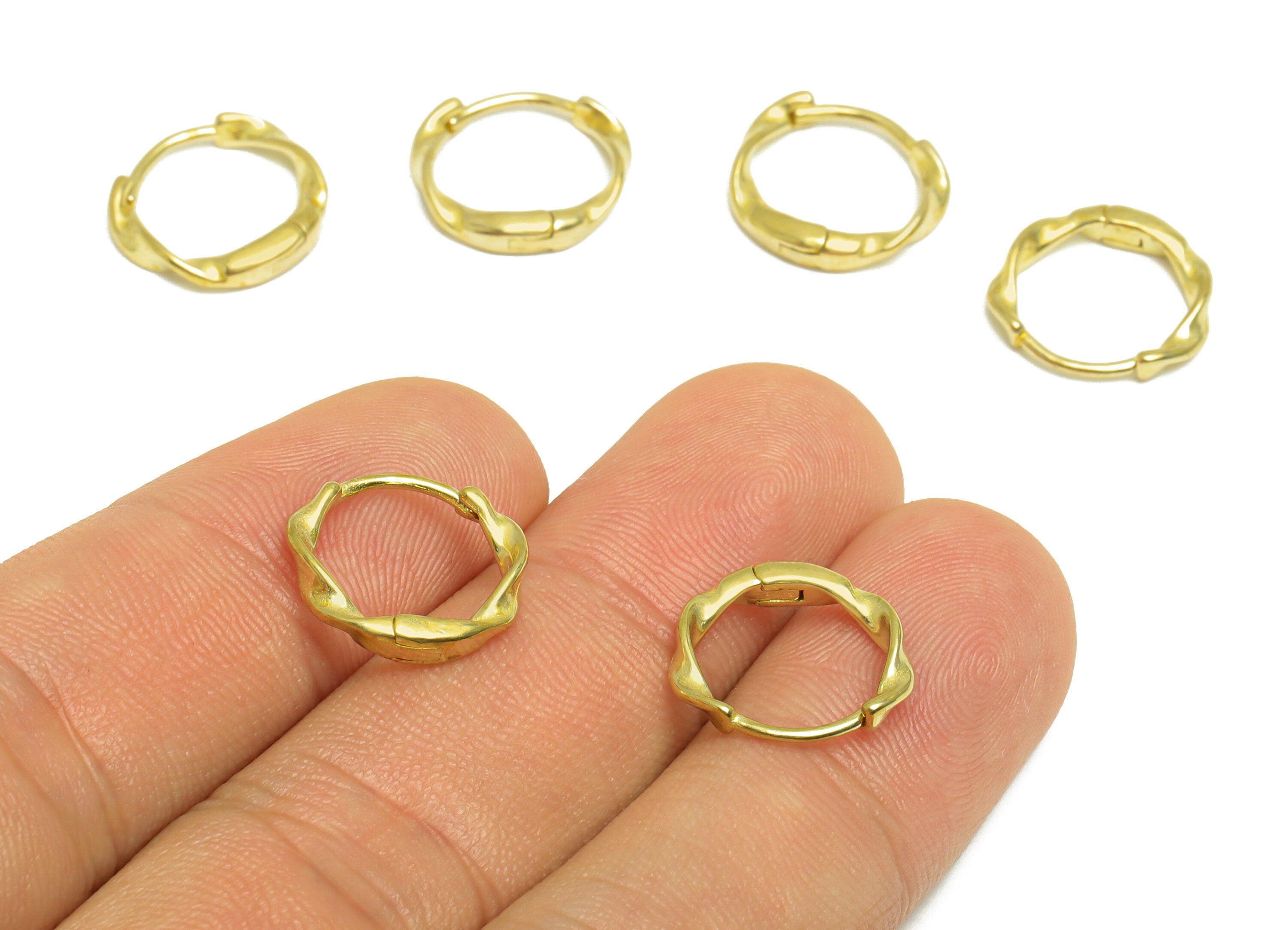 Brass Twisted Huggie Hoop Earring - Raw Brass Wavy Circle Hoop Earring - Brass Minimalist Huggie Hoop Clasp Earring - 14.14x13x2mm - PP10144 - DOMEDBAZAAR
