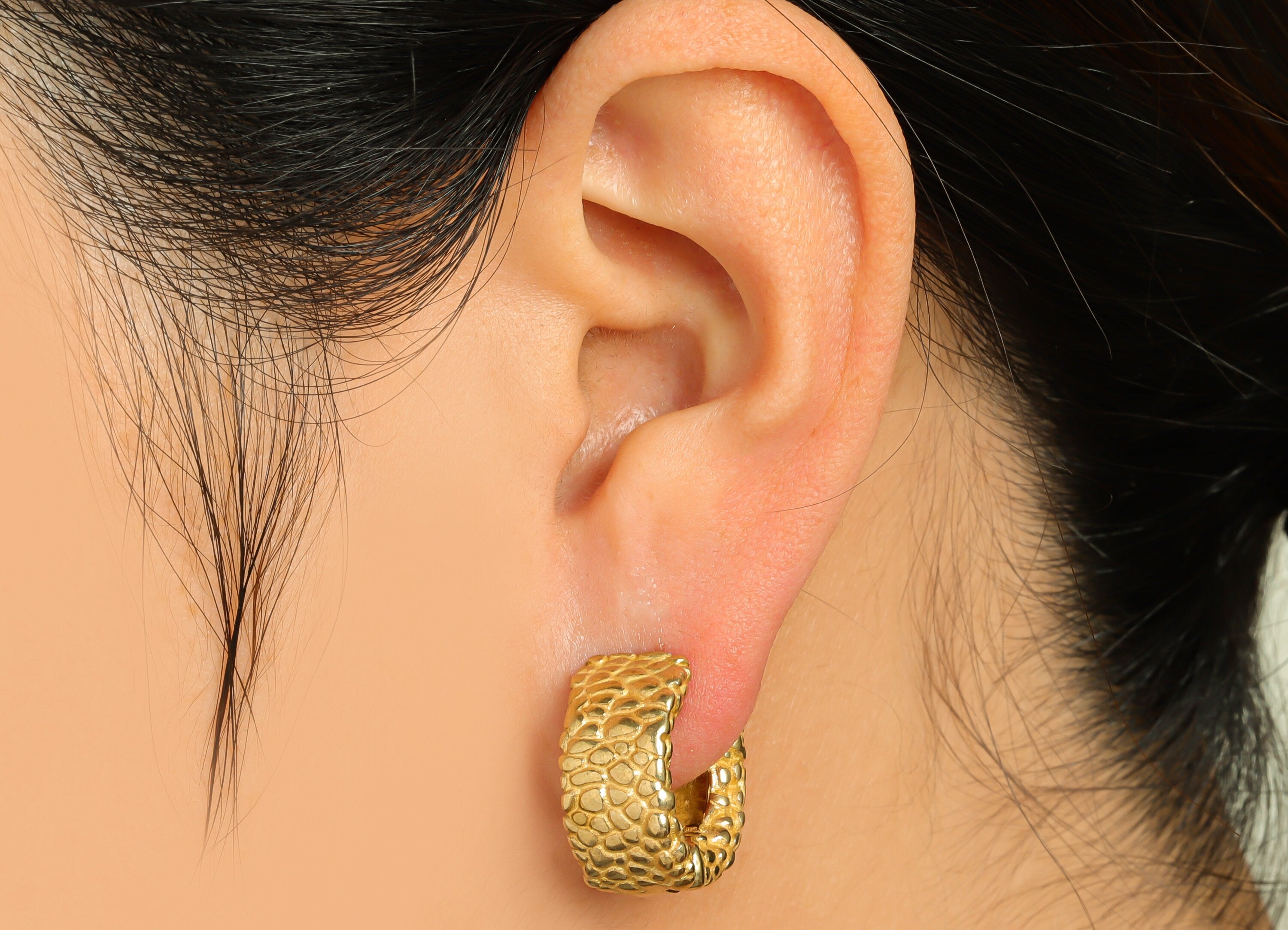 Brass Thick Huggie Hoop Earring - Raw Brass Textured Hoop Earring - Brass Hoop Huggie Earring - Thick Huggie Earring - 19x19x9mm - PP10045 - DOMEDBAZAAR