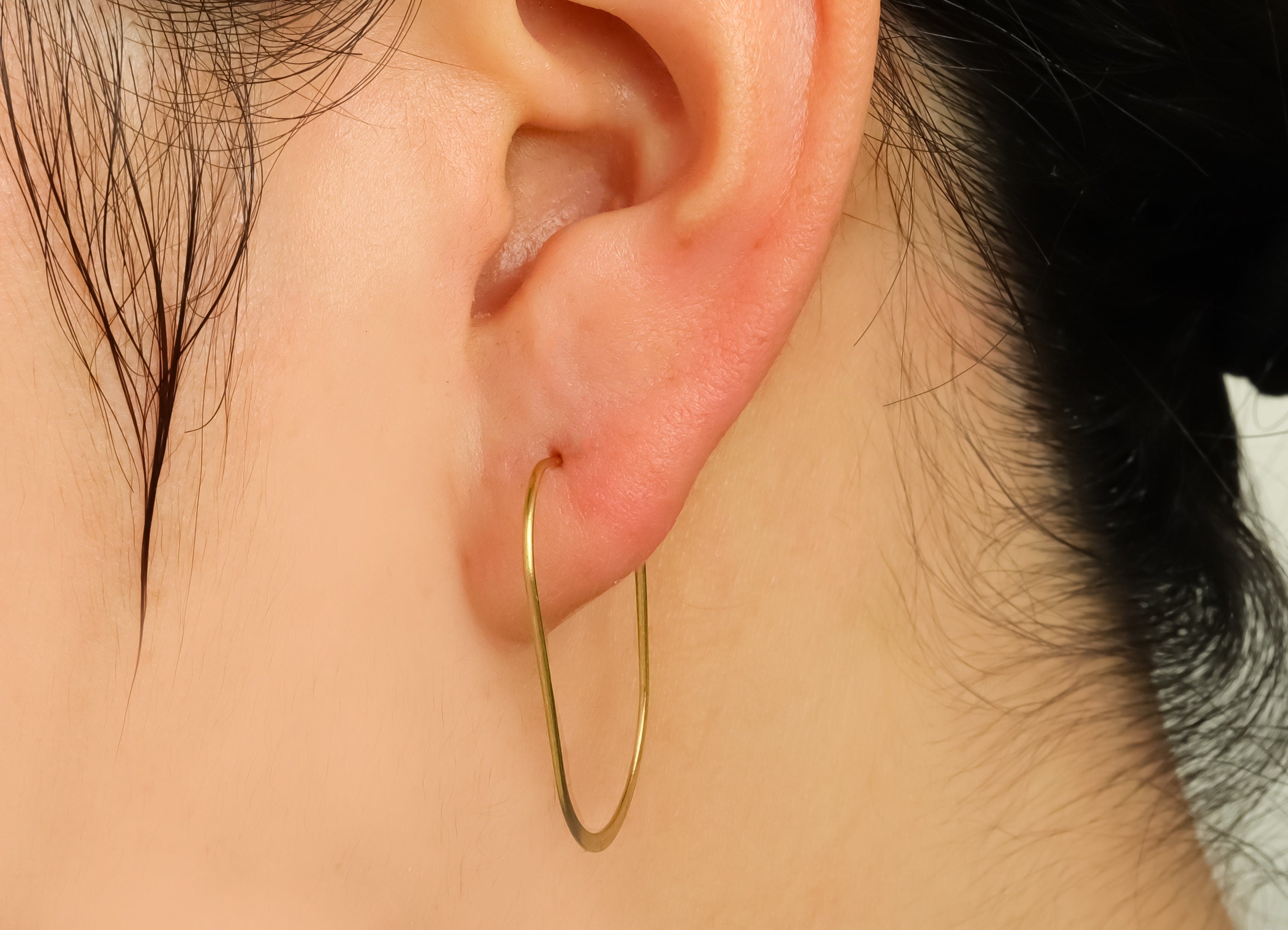 30mm Brass Oval Wire Hoop Earring - Raw Brass Hammered Geometry Wire Earring - Brass Hammered Ear Wire Hoop - 30x18x0.8mm - PP10374-30 - DOMEDBAZAAR