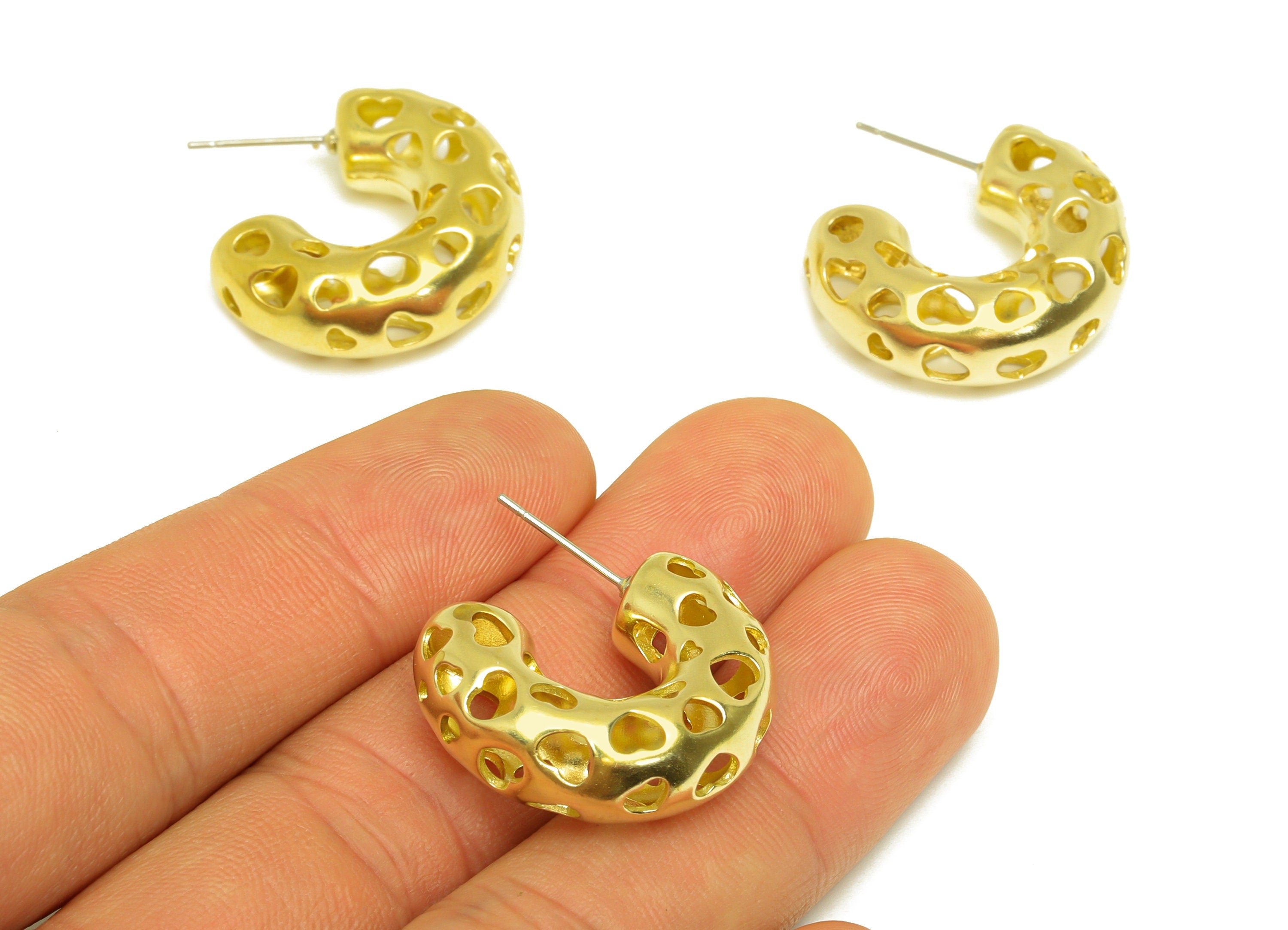 26mm Thick C Hoop Earring Stud - Raw Brass Hoop Earring Post - C Thick Hoop Heart Earring Post - Hollow Hoop Earring - 26x21x9mm - PP10512 - DOMEDBAZAAR