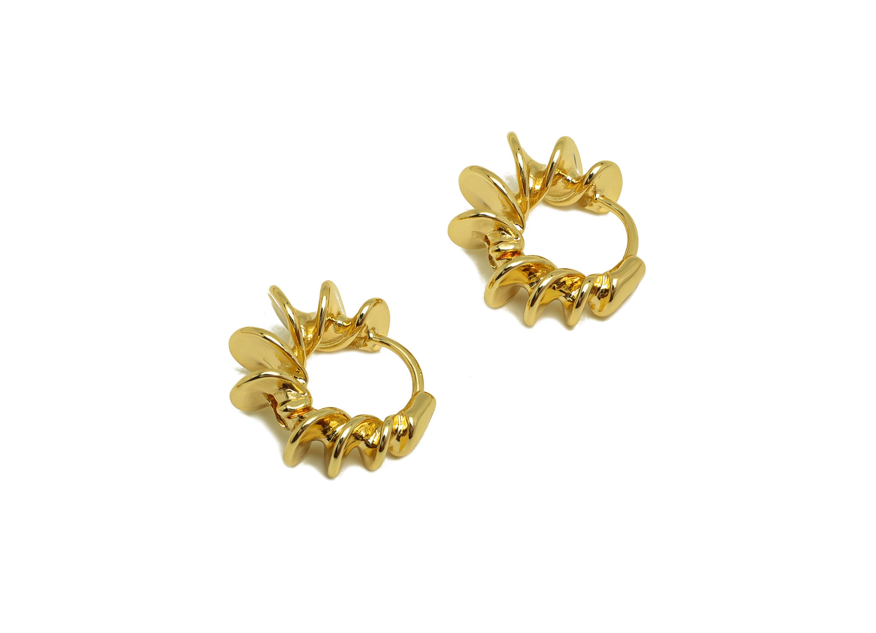 Brass Wavy Hoop Earring - Brass Curly Hoop Wire Earring Clasp - Twisted Huggie Hoop Earring - 18K Real Gold Plating - 18x15x0.88mm - RGP6829 - DOMEDBAZAAR