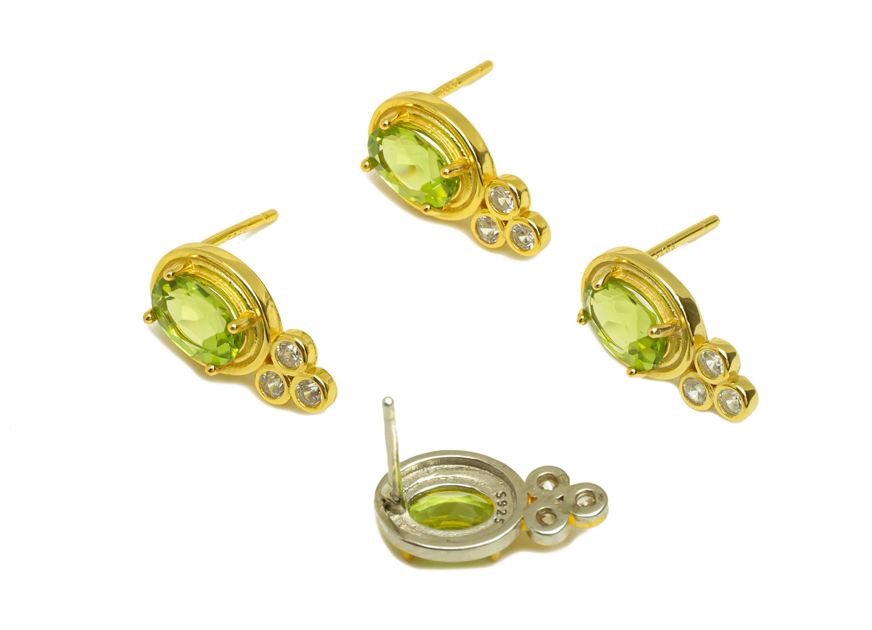 Peridot Earring Stud - Cubic Zircon Oval Earring Post - 925 Silver Green Earring Post - 18K Real Gold Plating Silver - 14x8x0.78mm - RGP7219 - DOMEDBAZAAR