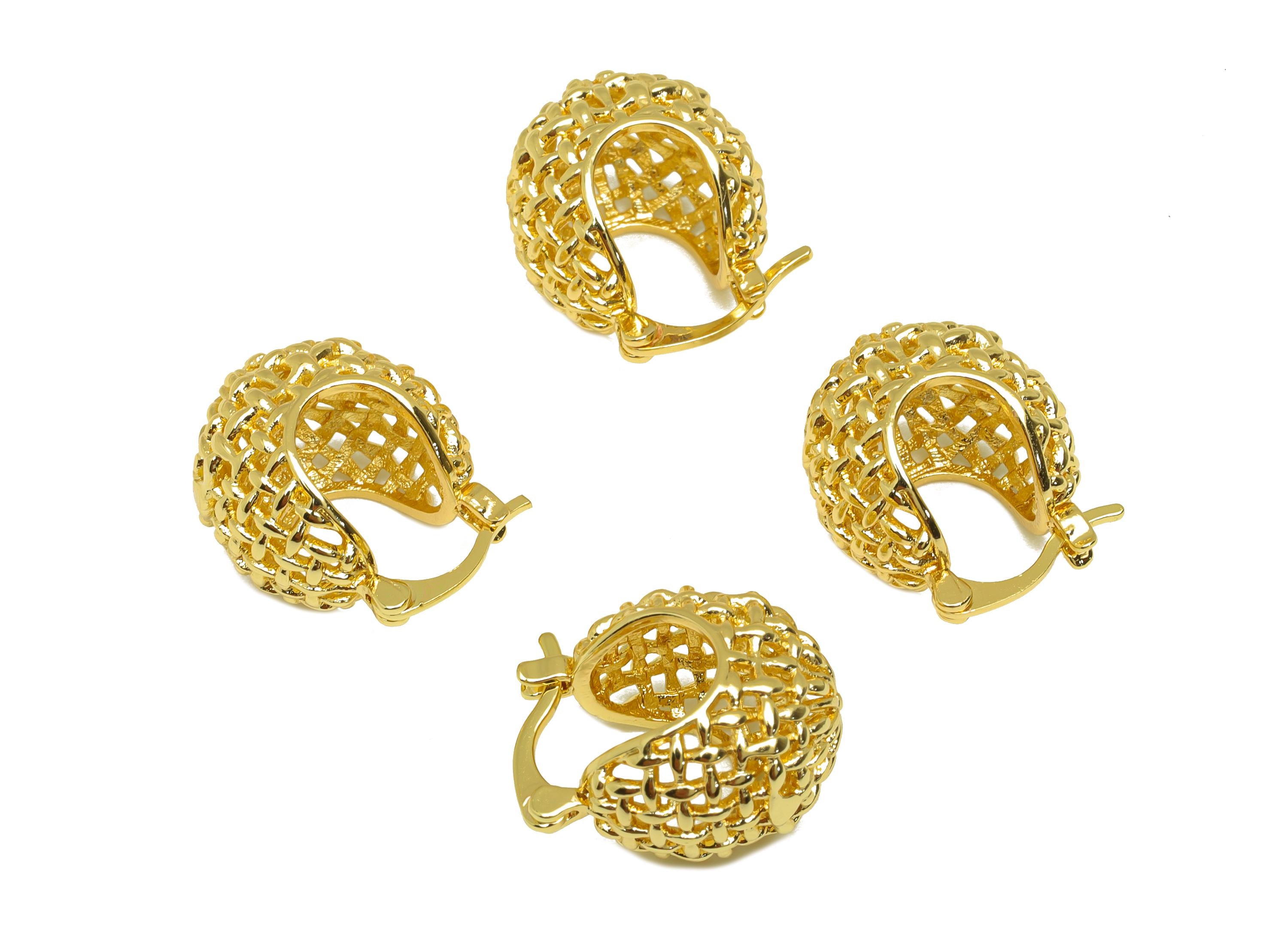 Brass Mesh Hoop Earring - Brass Basket Mesh Back Earring - Wire Hinged Back Hoop Earring - 18K Real Gold Plating - 17x16x14.47mm - RGP7756 - DOMEDBAZAAR