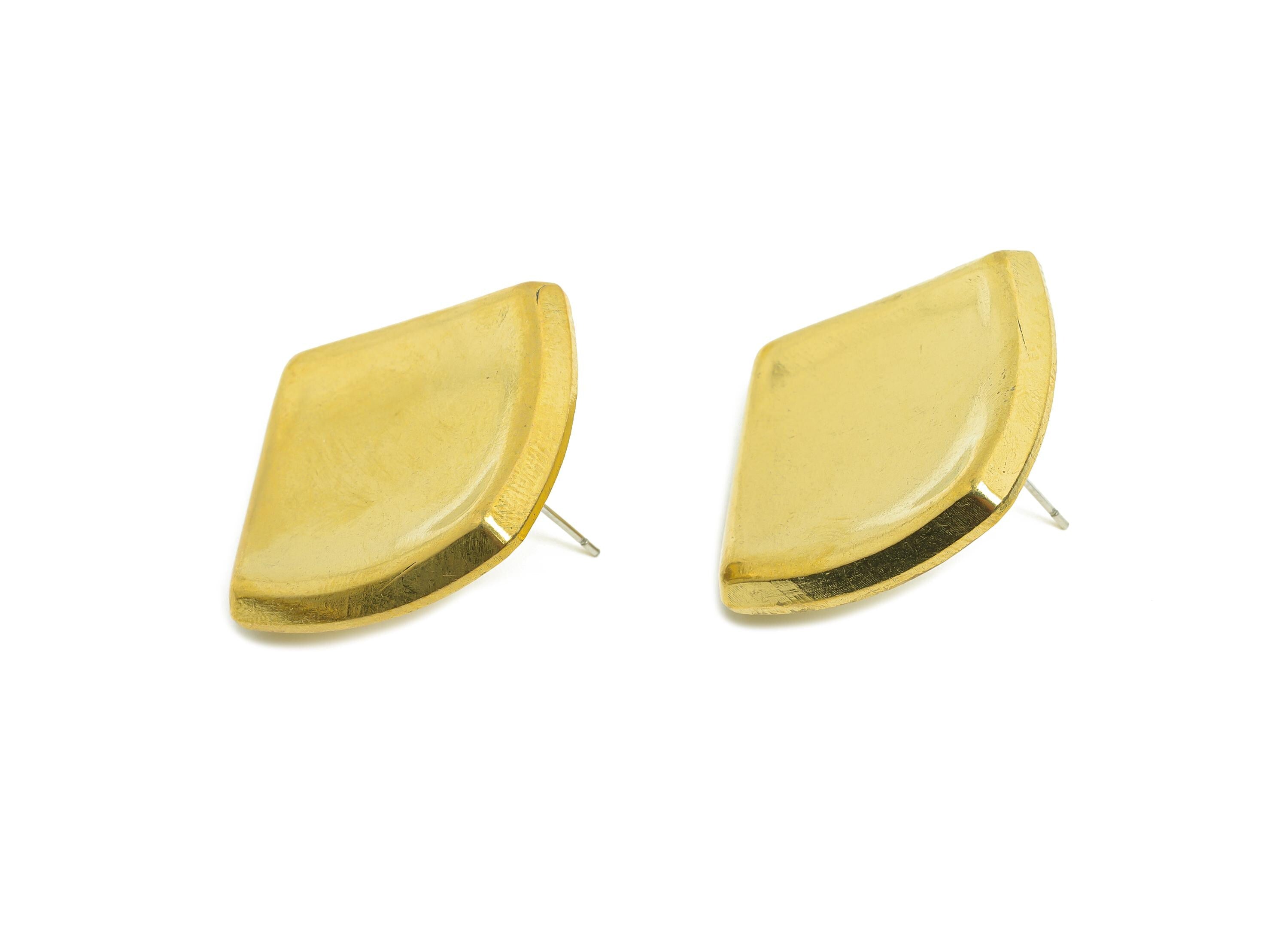 Bold Square Concave Earring Post - Raw Brass Elegant Concave Stud Earring - Brass Chic Vintage Earring Post - 31.1x24.7x3mm - PP10793 - DOMEDBAZAAR